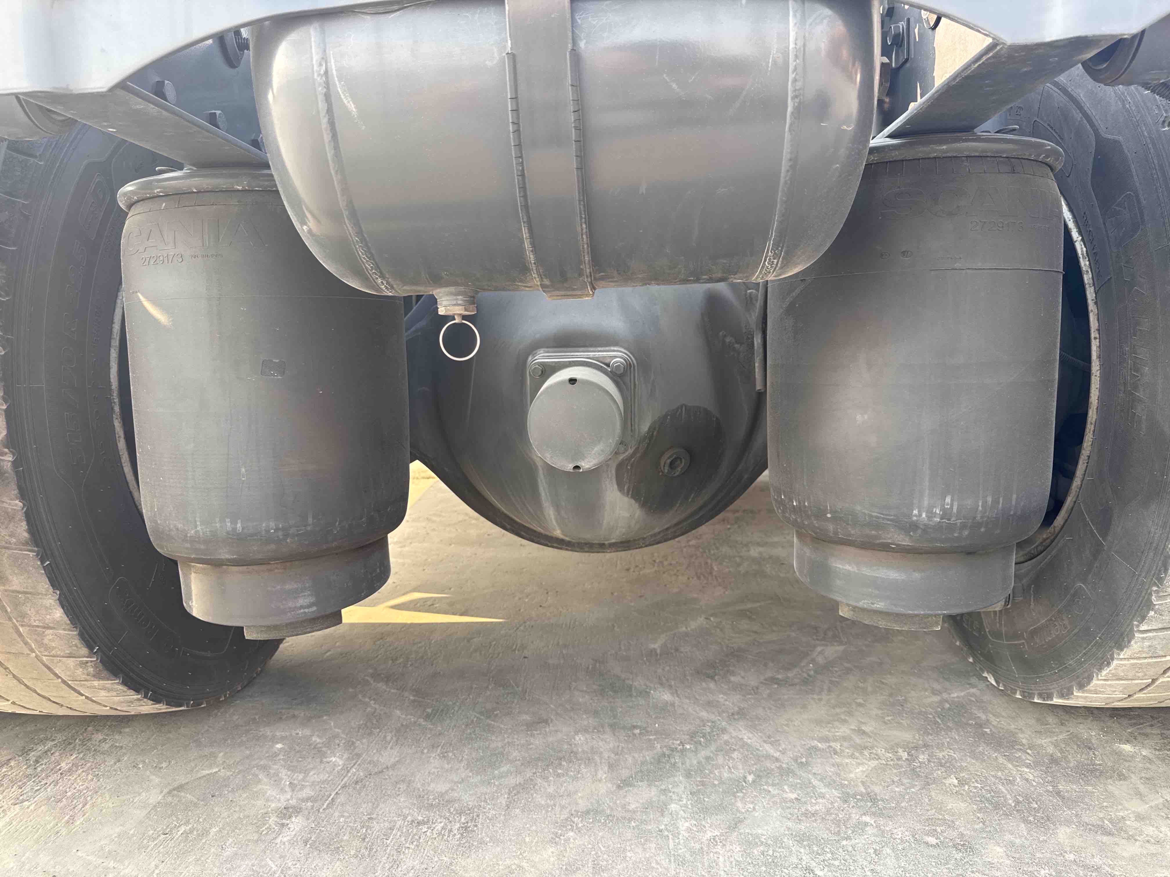PMT-002-Scania-R410-Trailer-trucks-inspection-Chassis-Rear-suspension-2