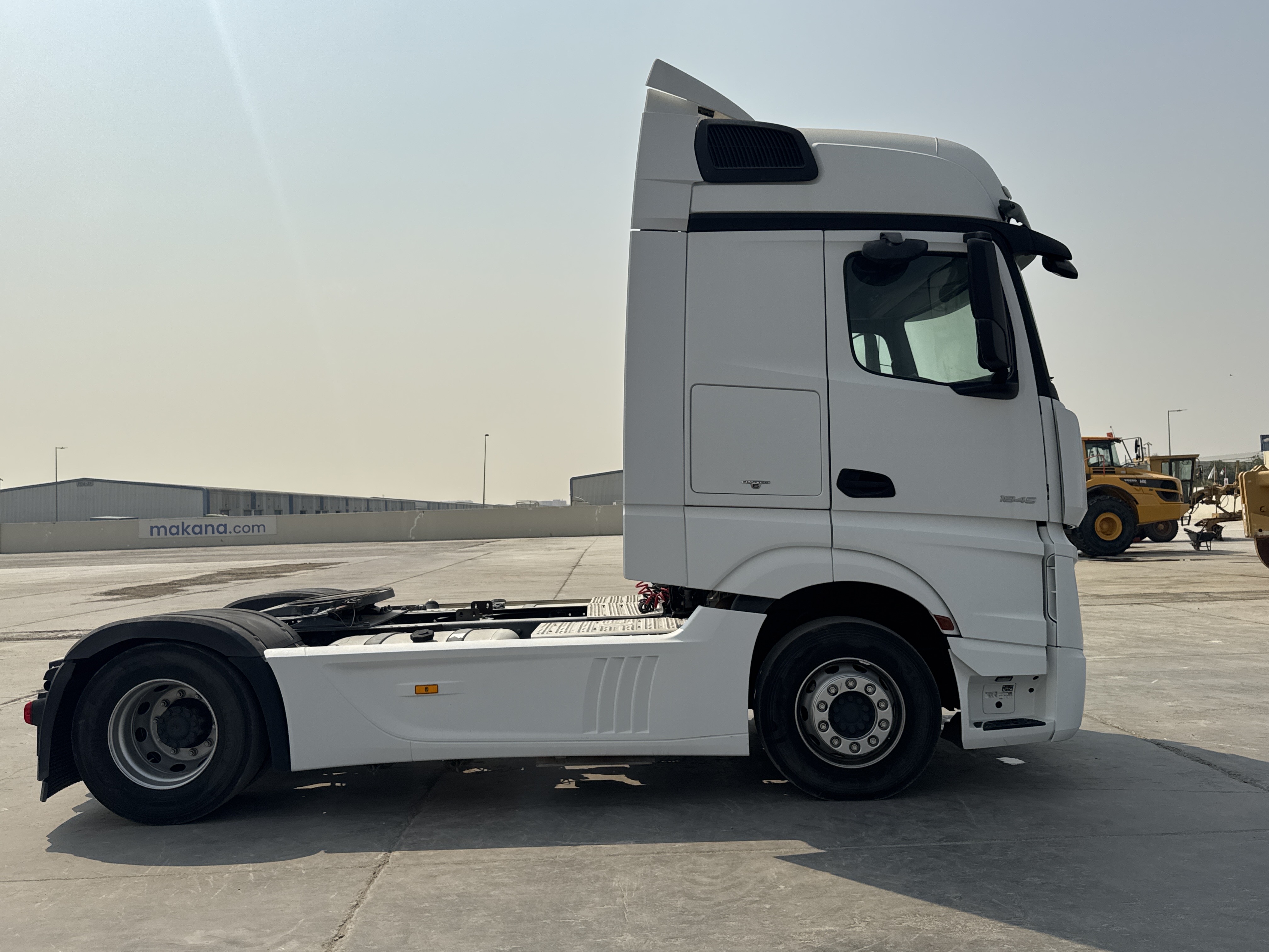 PMT-001-Mercedes-Benz-Actros-1845-Trailer-trucks-inspection-Structure-Paint-2