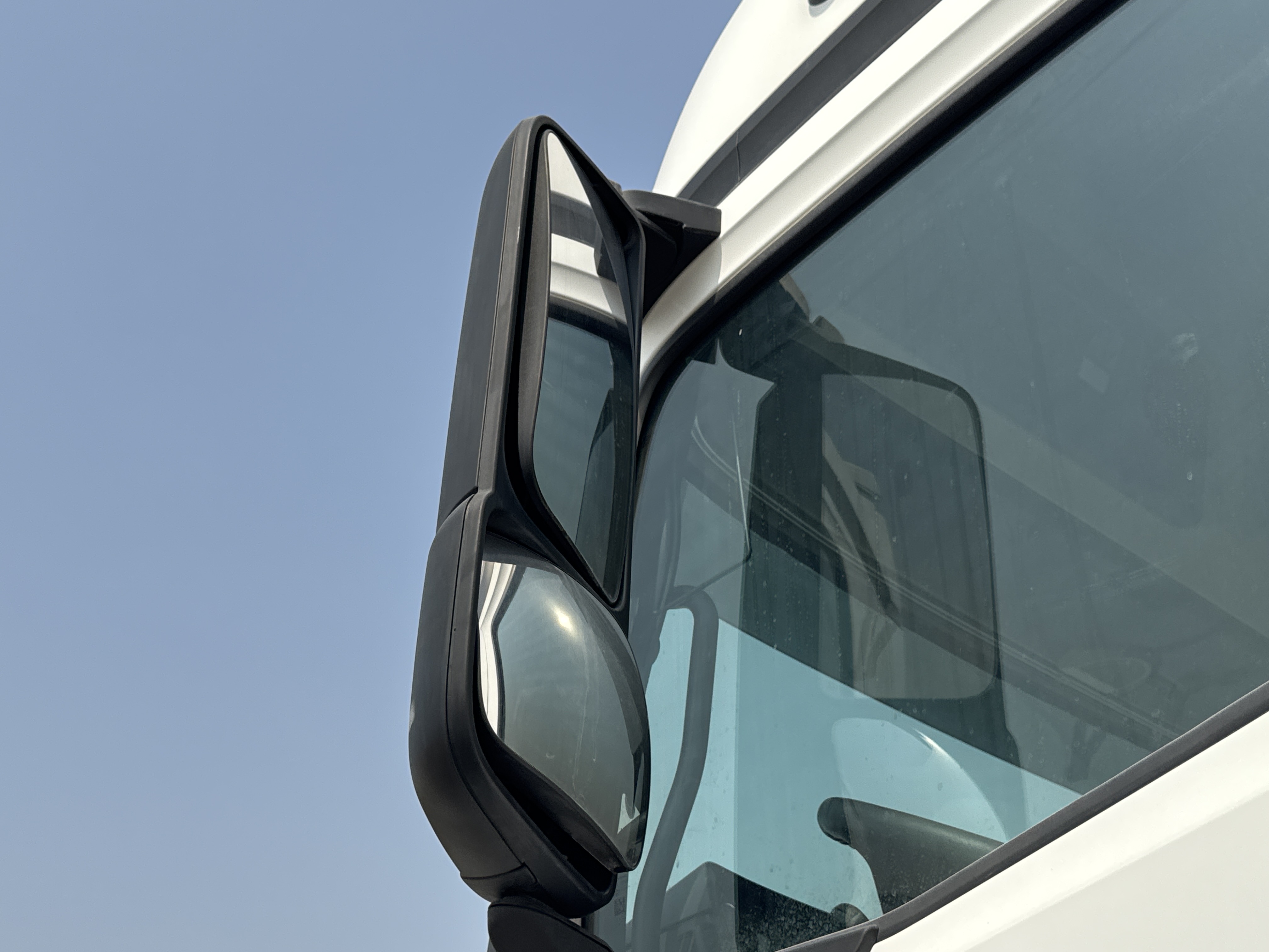 PMT-001-Mercedes-Benz-Actros-1845-Trailer-trucks-inspection-Cabin-Mirrors-2