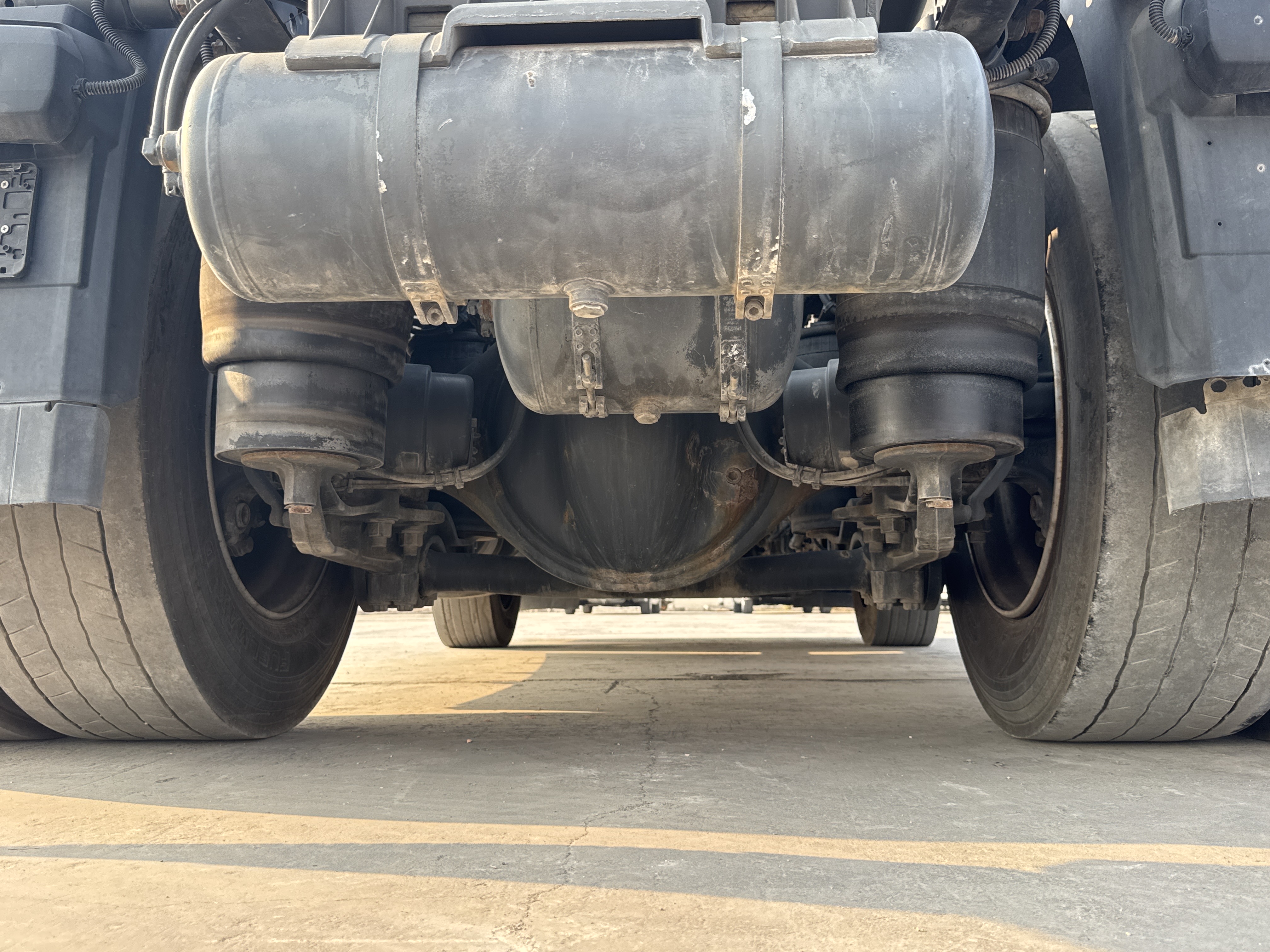 PMT-001-Mercedes-Benz-Actros-1845-Trailer-trucks-inspection-Chassis-Rear-suspension-2