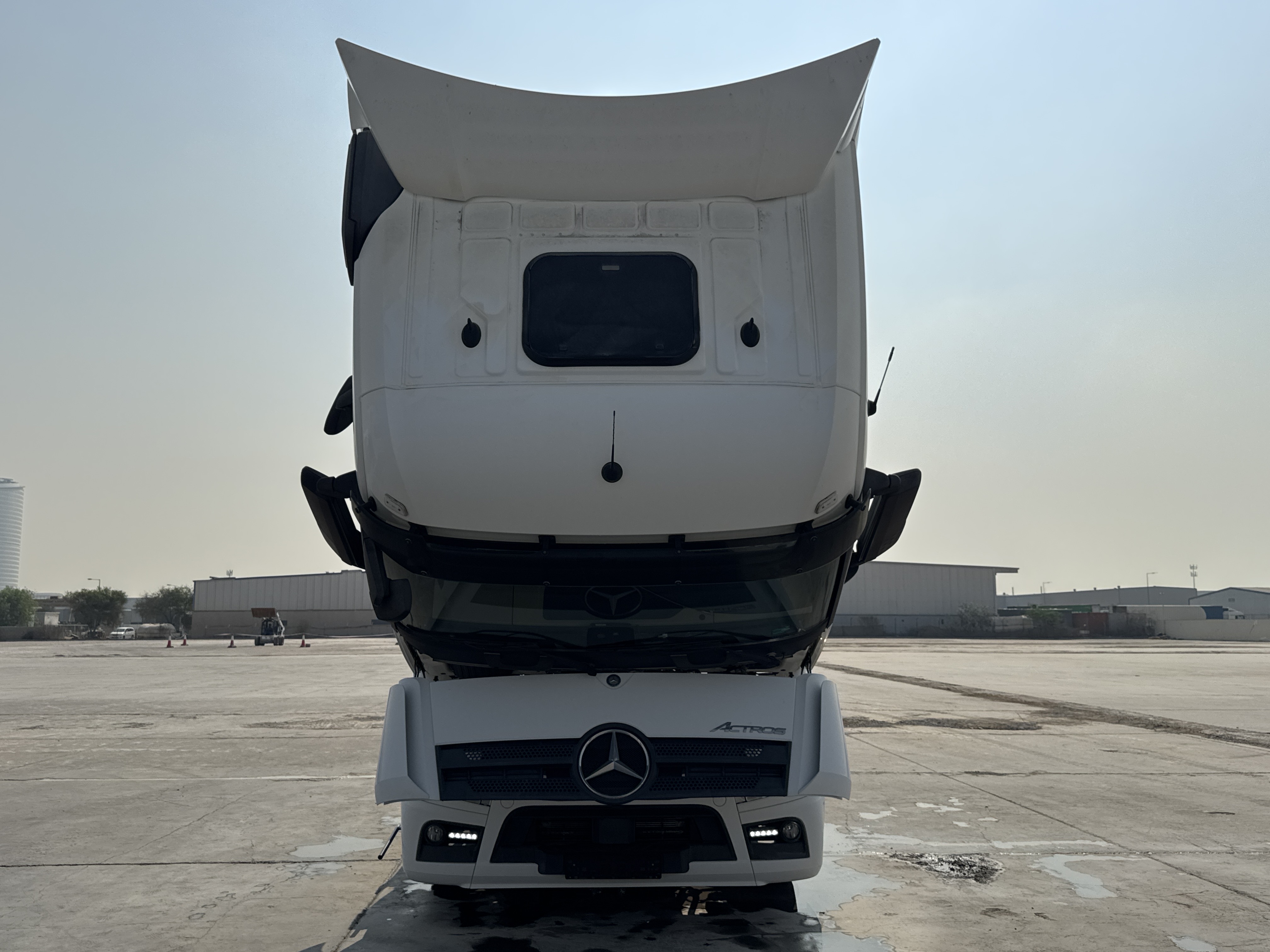 PMT-001-Mercedes-Benz-Actros-1845-Trailer-trucks-inspection-Structure-Paint-5