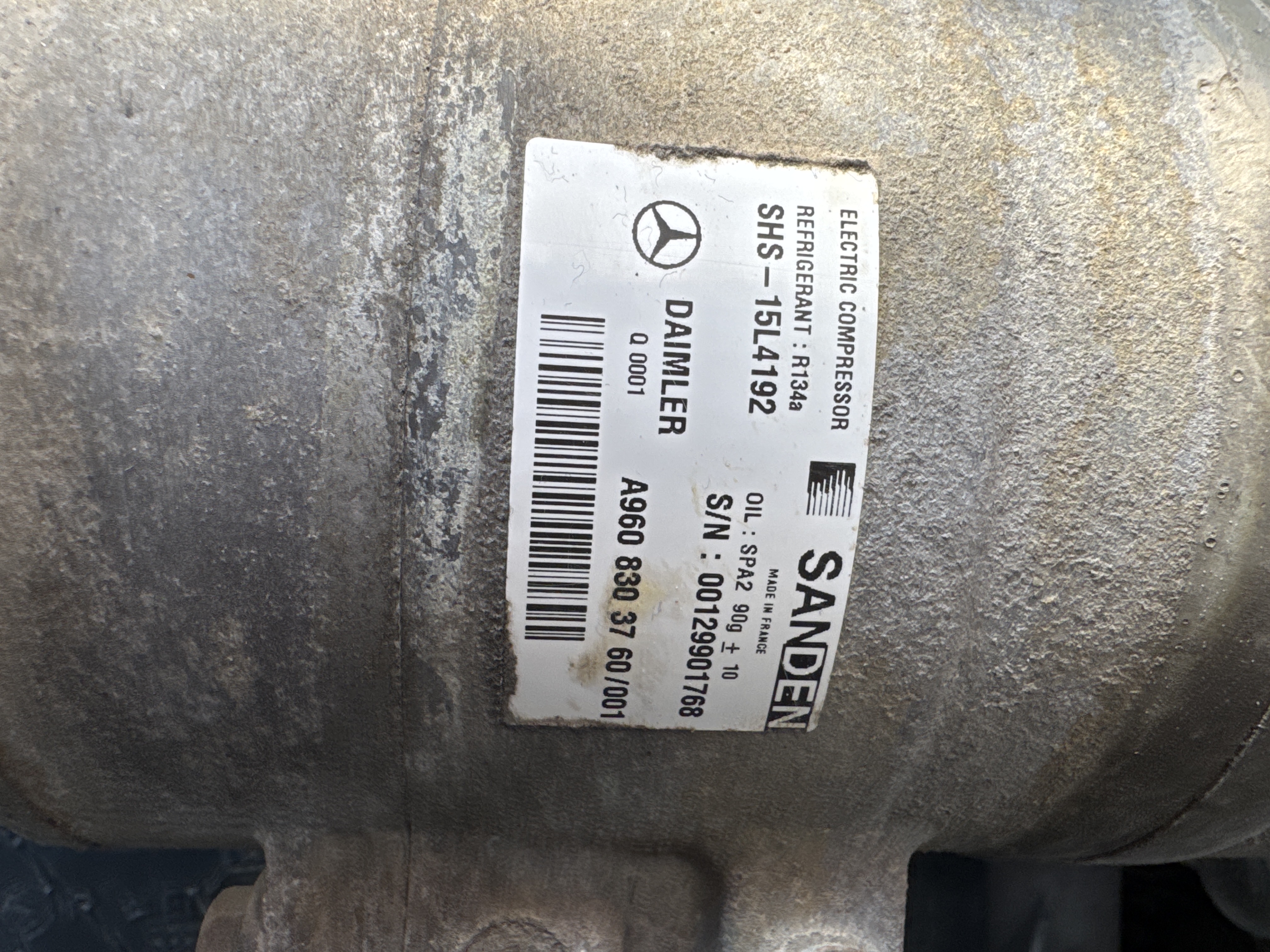 PMT-001-Mercedes-Benz-Actros-1845-Trailer-trucks-inspection-Air-conditioning-A/C-compressor-2