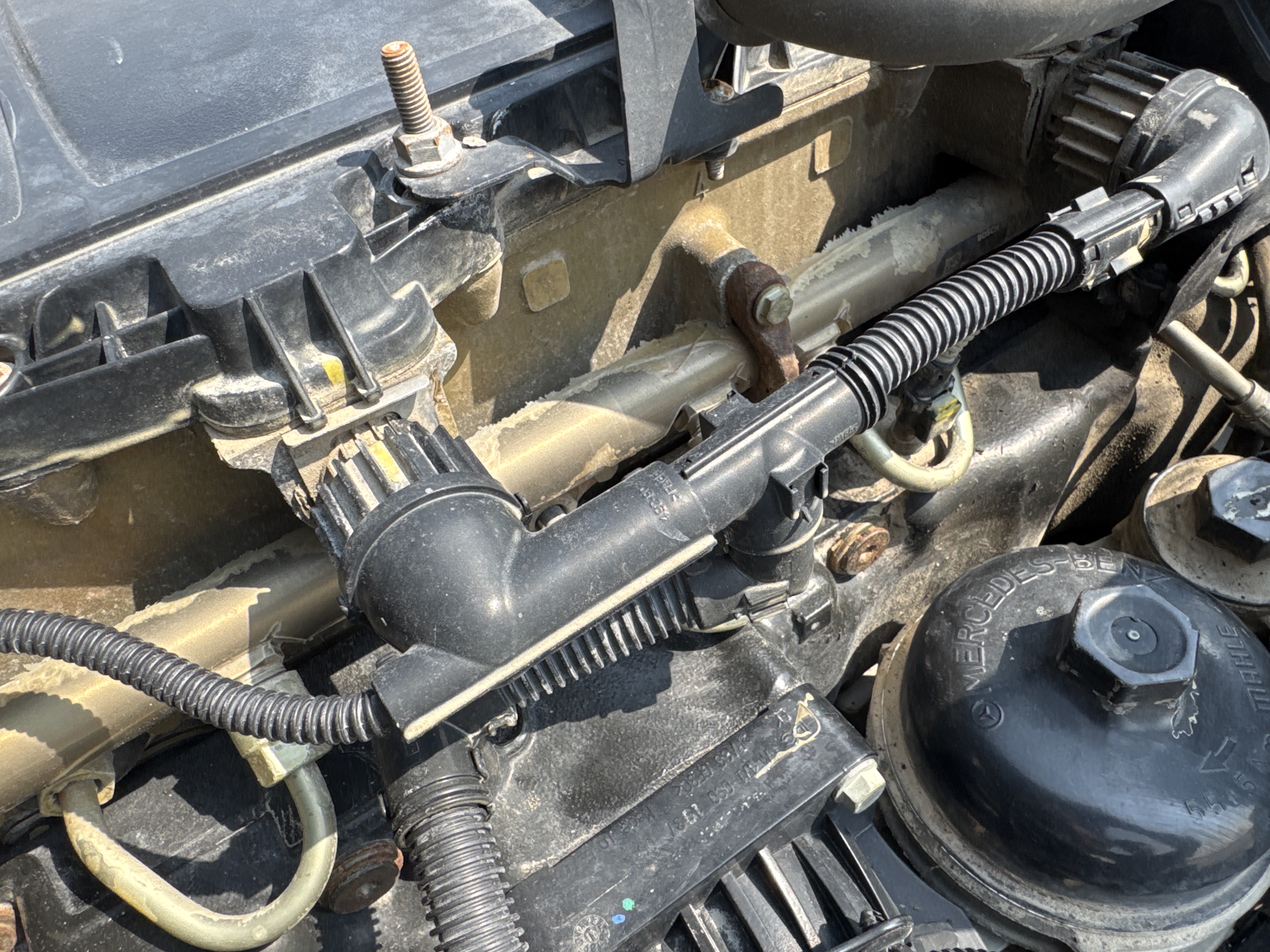 PMT-001-Mercedes-Benz-Actros-1845-Trailer-trucks-inspection-Electronic-Main-harness-2