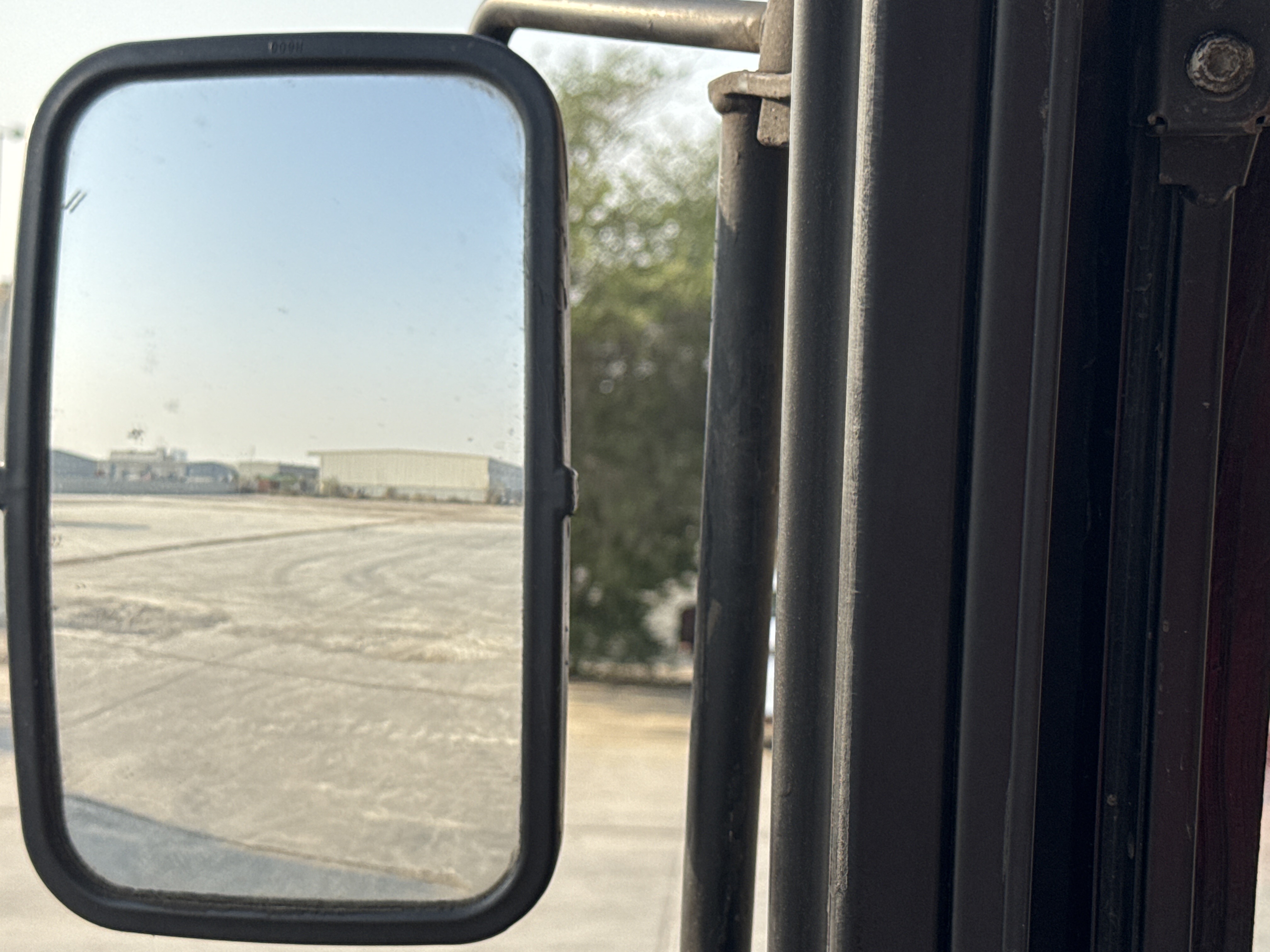 MDX-010-Cat-323D3-Medium-excavators-inspection-Cabin-Mirrors-2