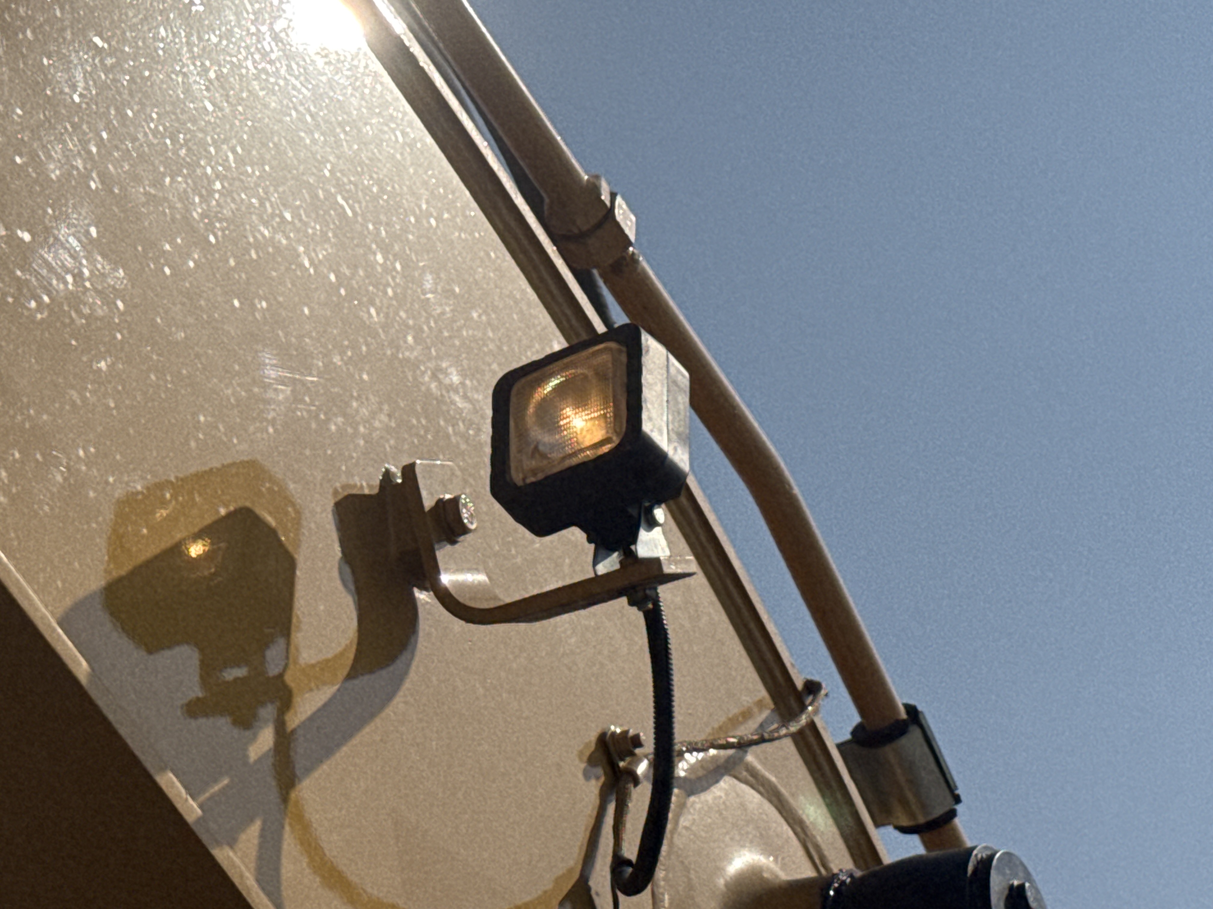 MDX-010-Cat-323D3-Medium-excavators-inspection-Electronics-Lights-and-signals-2