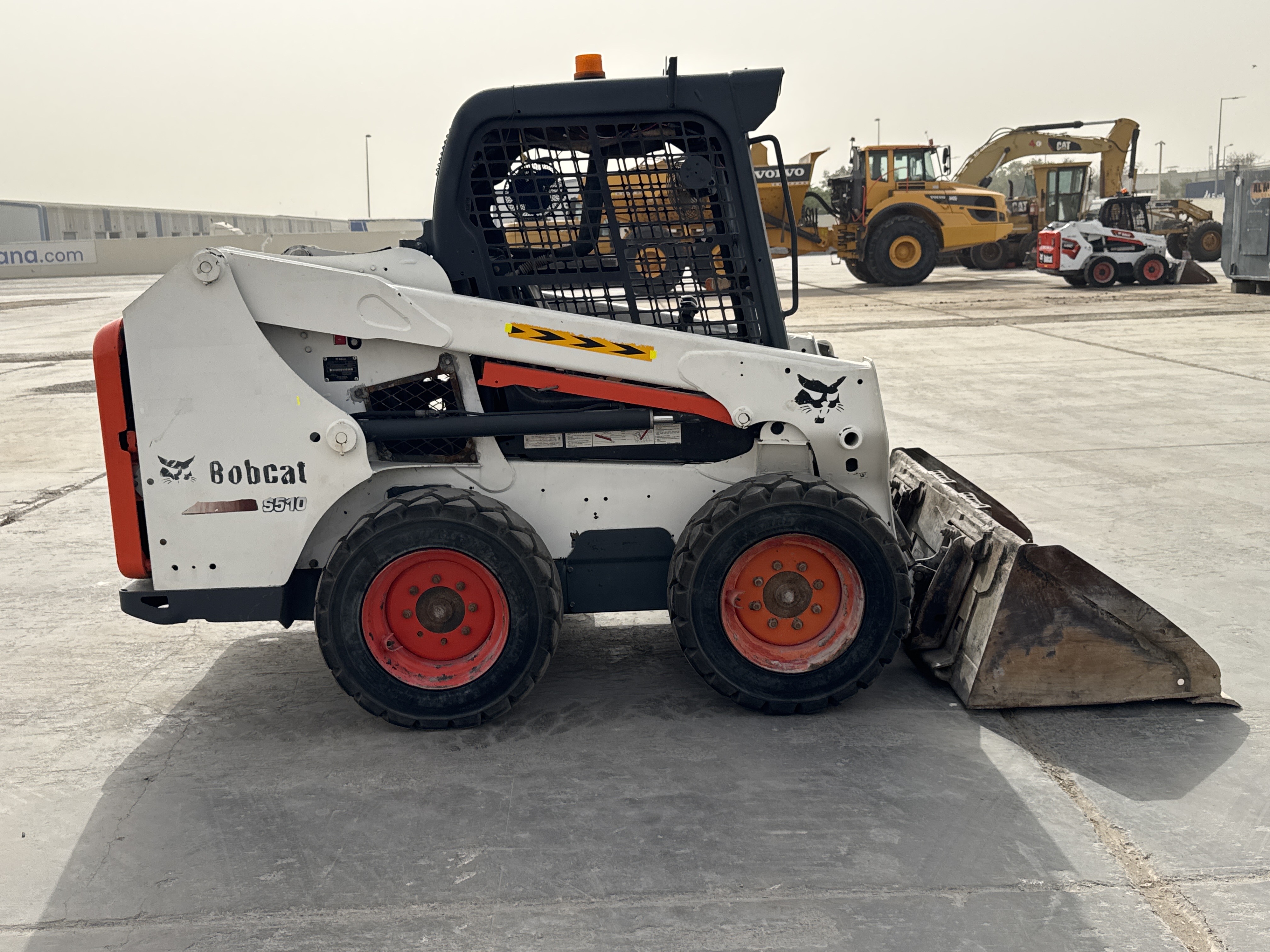 SSL-013-Bobcat-S510-Skid-steer-loaders-inspection-Structure-Paint-2