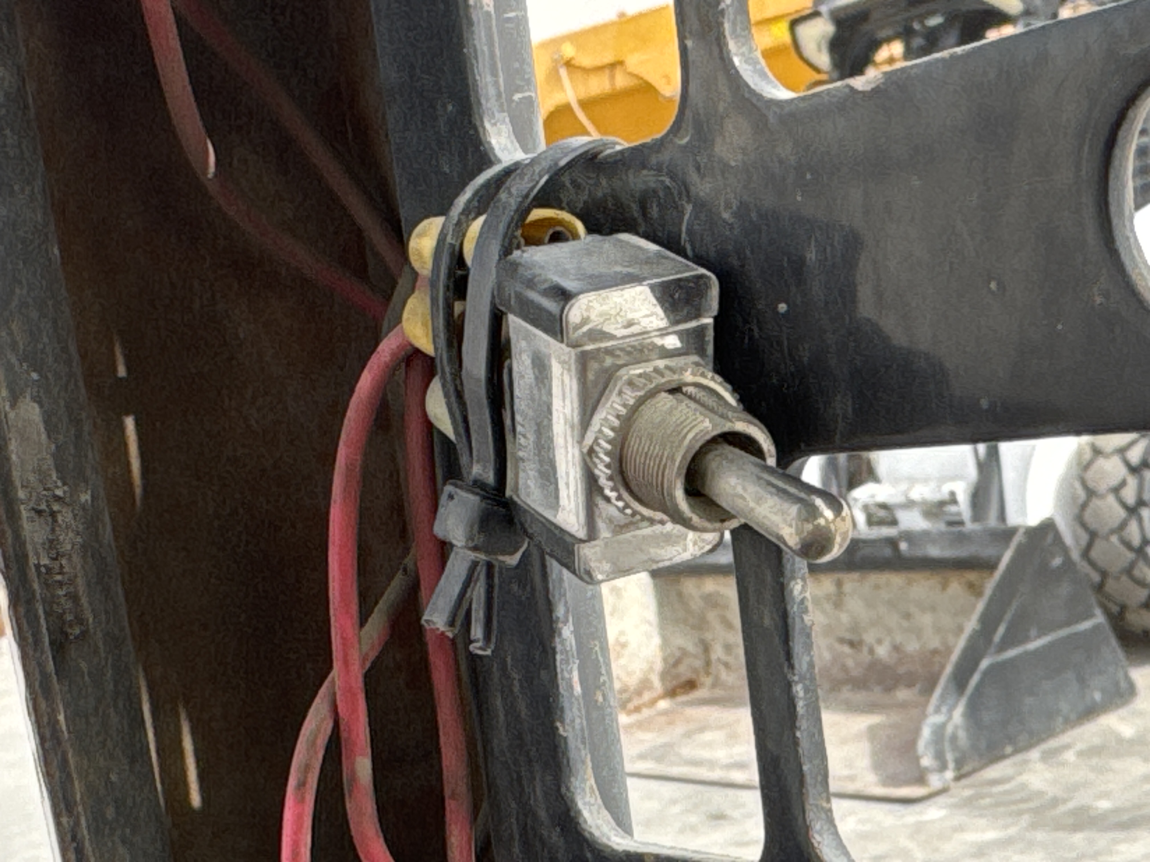 SSL-013-Bobcat-S510-Skid-steer-loaders-inspection-Cabin-Electronic-instrument-board-2