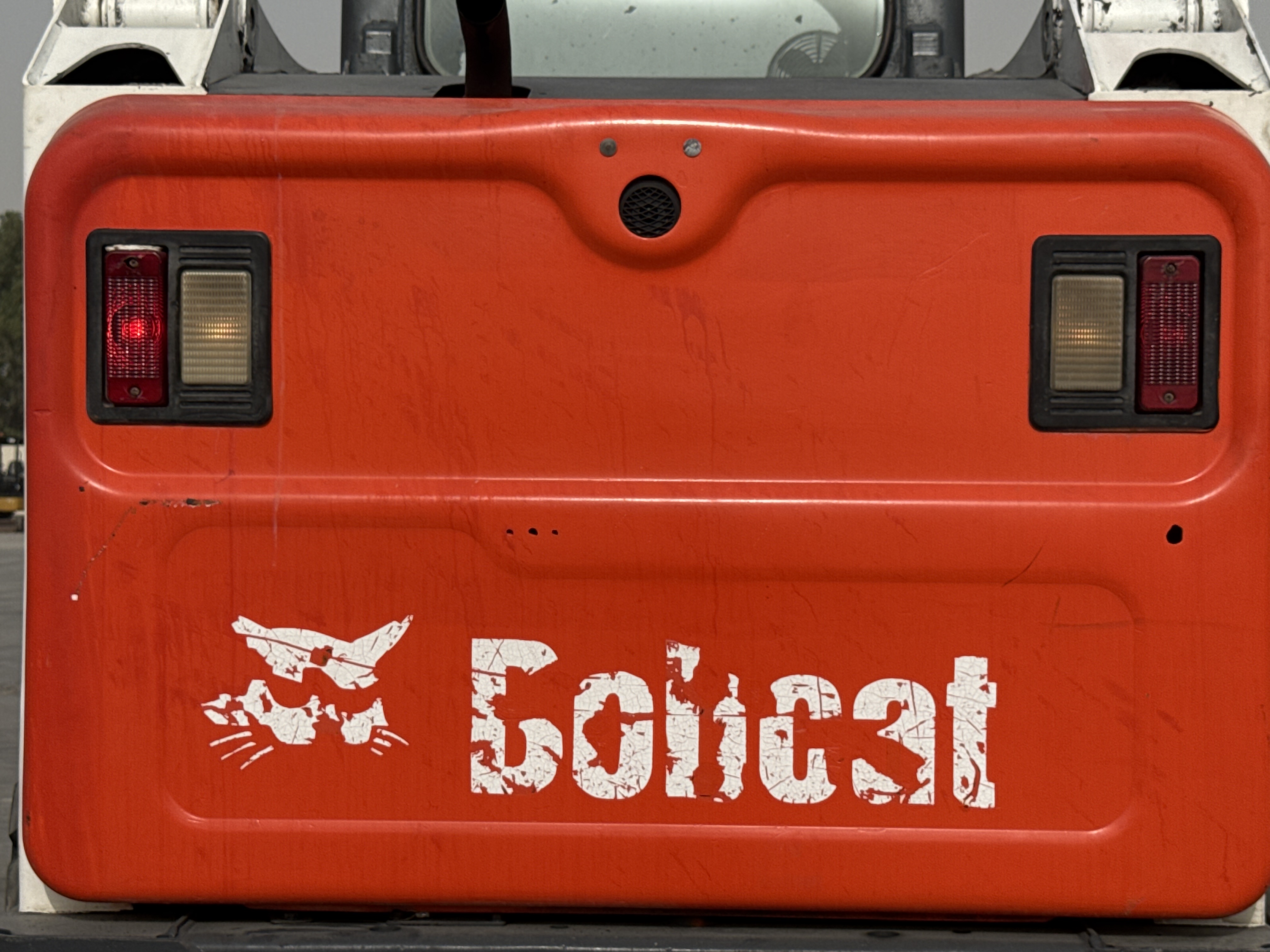SSL-013-Bobcat-S510-Skid-steer-loaders-inspection-Electronics-Lights-and-signals-2