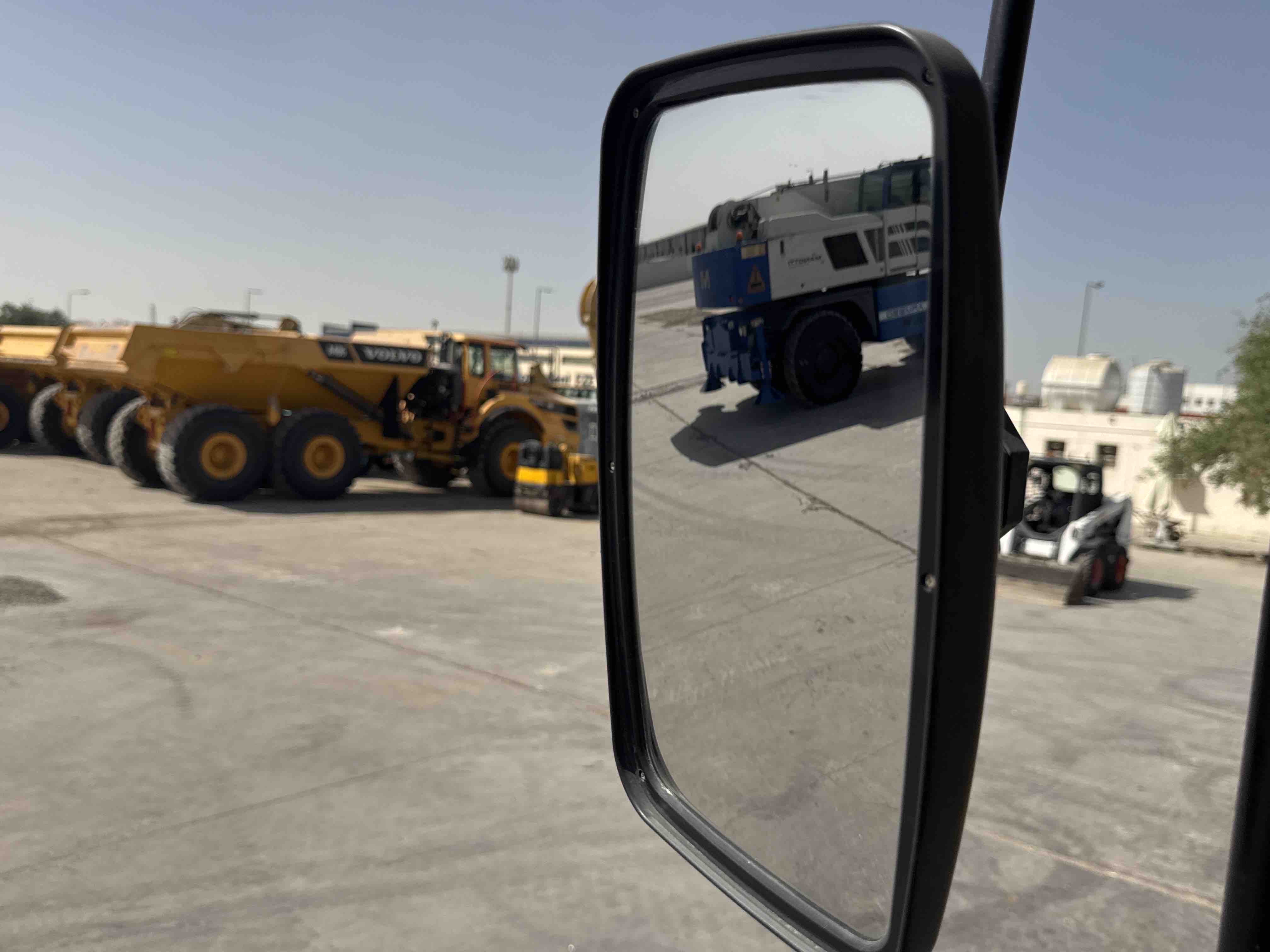 MDX-011-Cat-323D3-Medium-excavators-inspection-Cabin-Mirrors-2