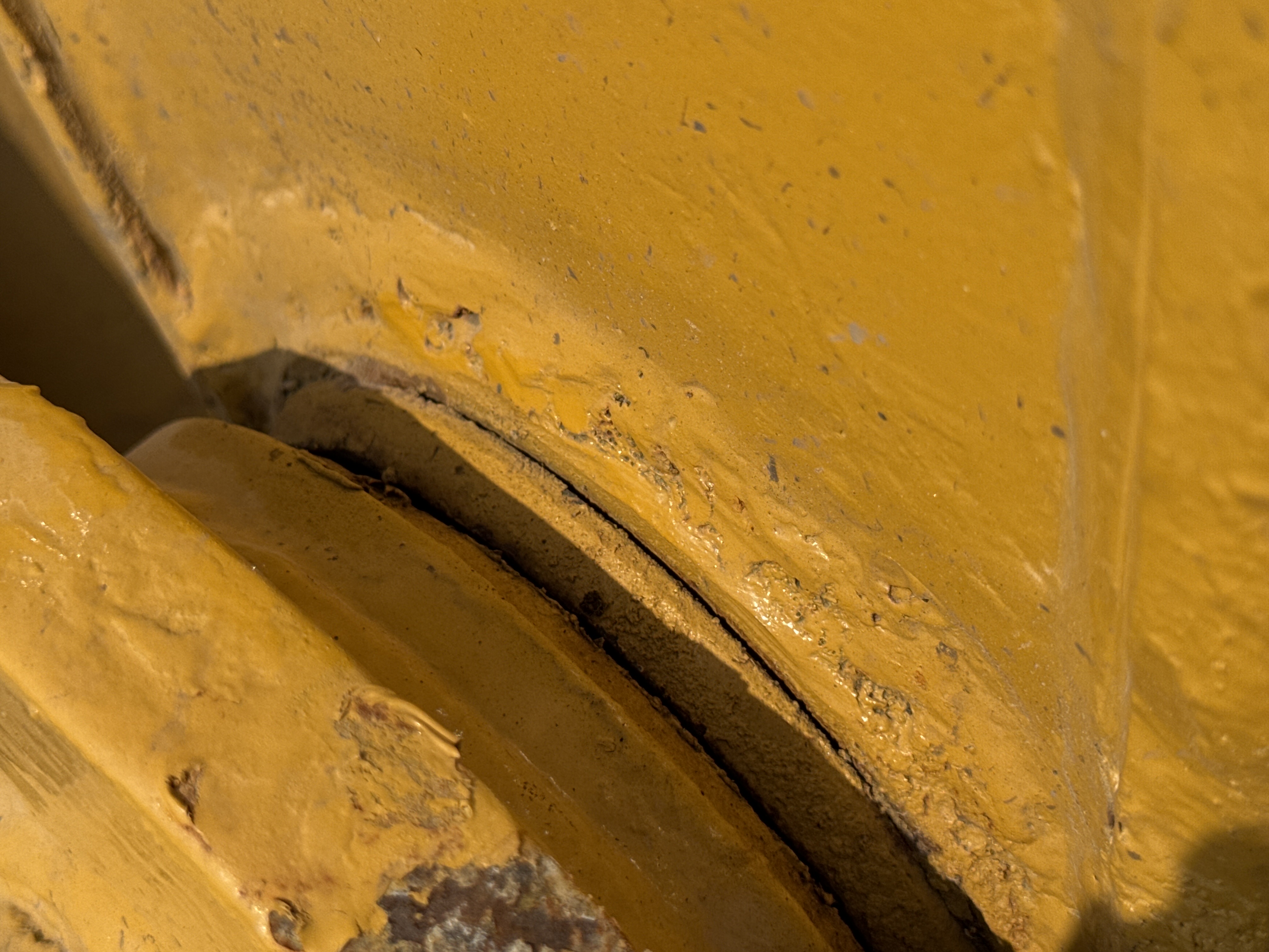 MDX-011-Cat-323D3-Medium-excavators-inspection-Chassis-Stick-4