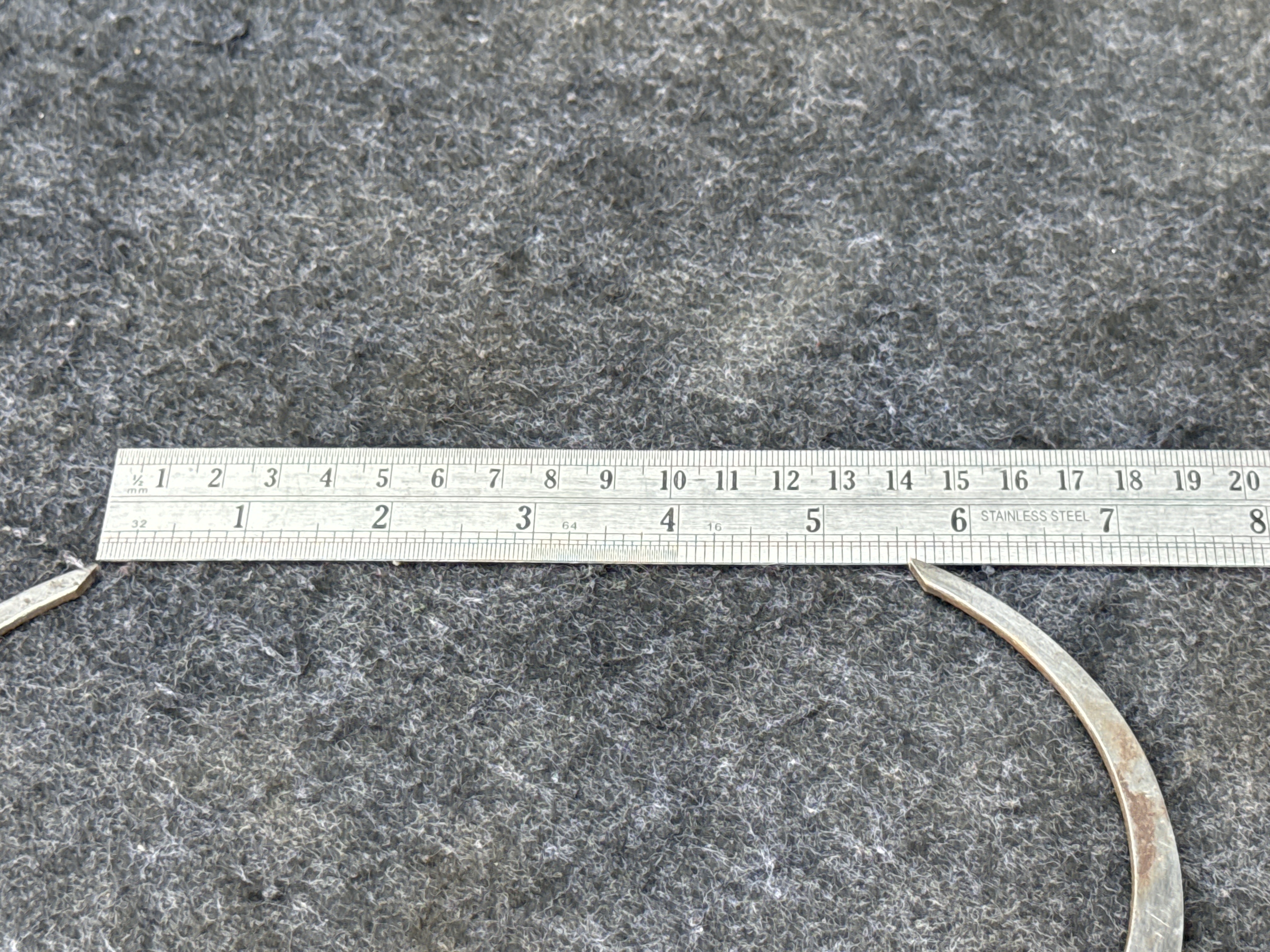 MDX-011-Cat-323D3-Medium-excavators-inspection-Undercarriage-Right-track-rollers-5