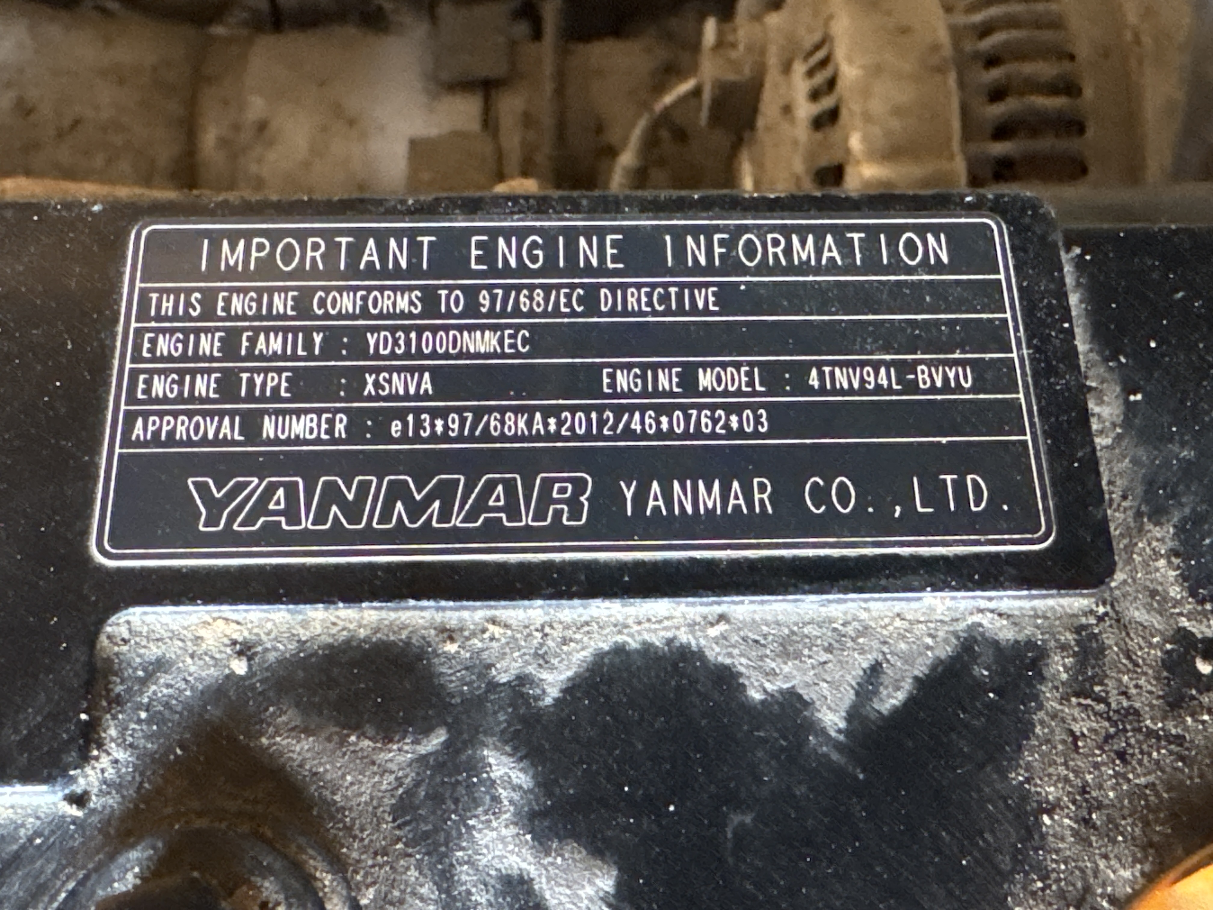 MNX-006-Yuchai-YC55-8-Mini-excavators-inspection-General-Emissions-label-2