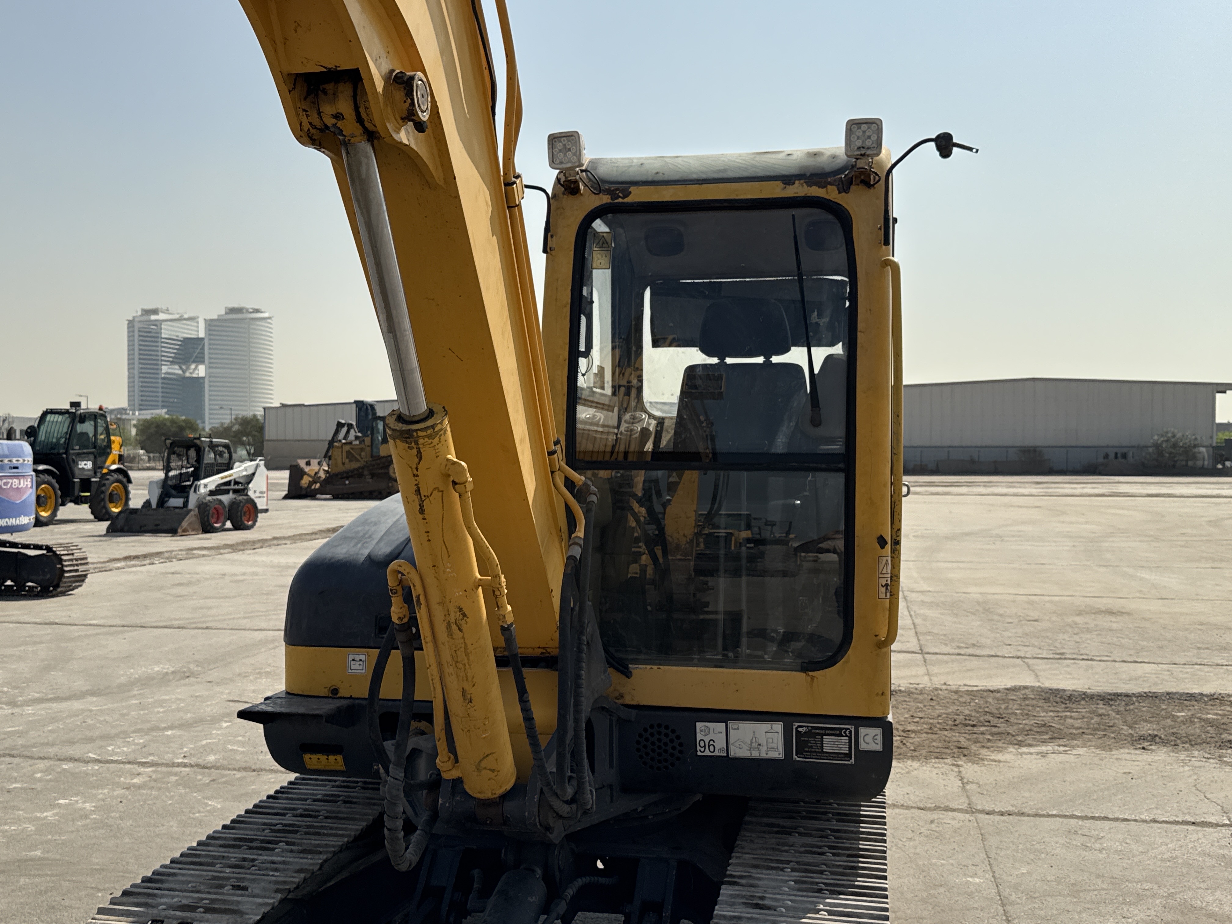 MNX-006-Yuchai-YC55-8-Mini-excavators-inspection-Structure-Paint-2