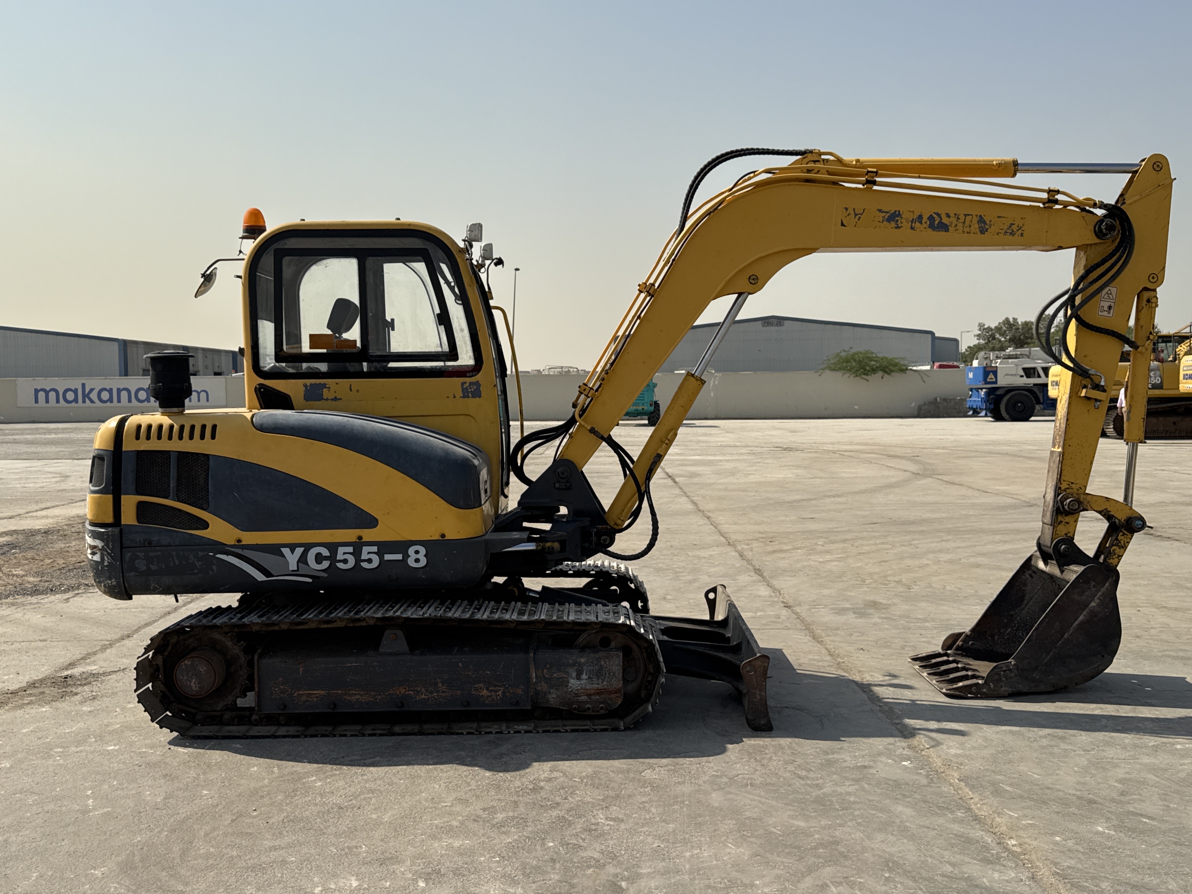 MNX-006-Yuchai-YC55-8-Mini-excavators-inspection-Structure-Paint-2