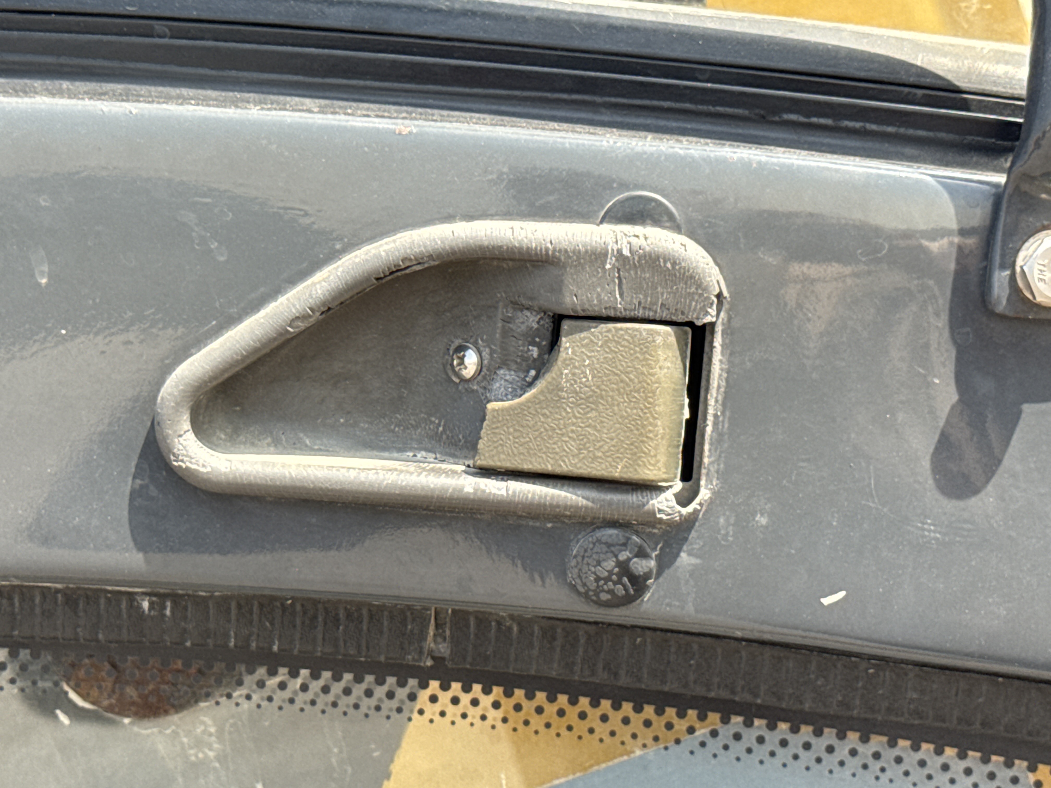 MNX-006-Yuchai-YC55-8-Mini-excavators-inspection-Structure-Doors-2