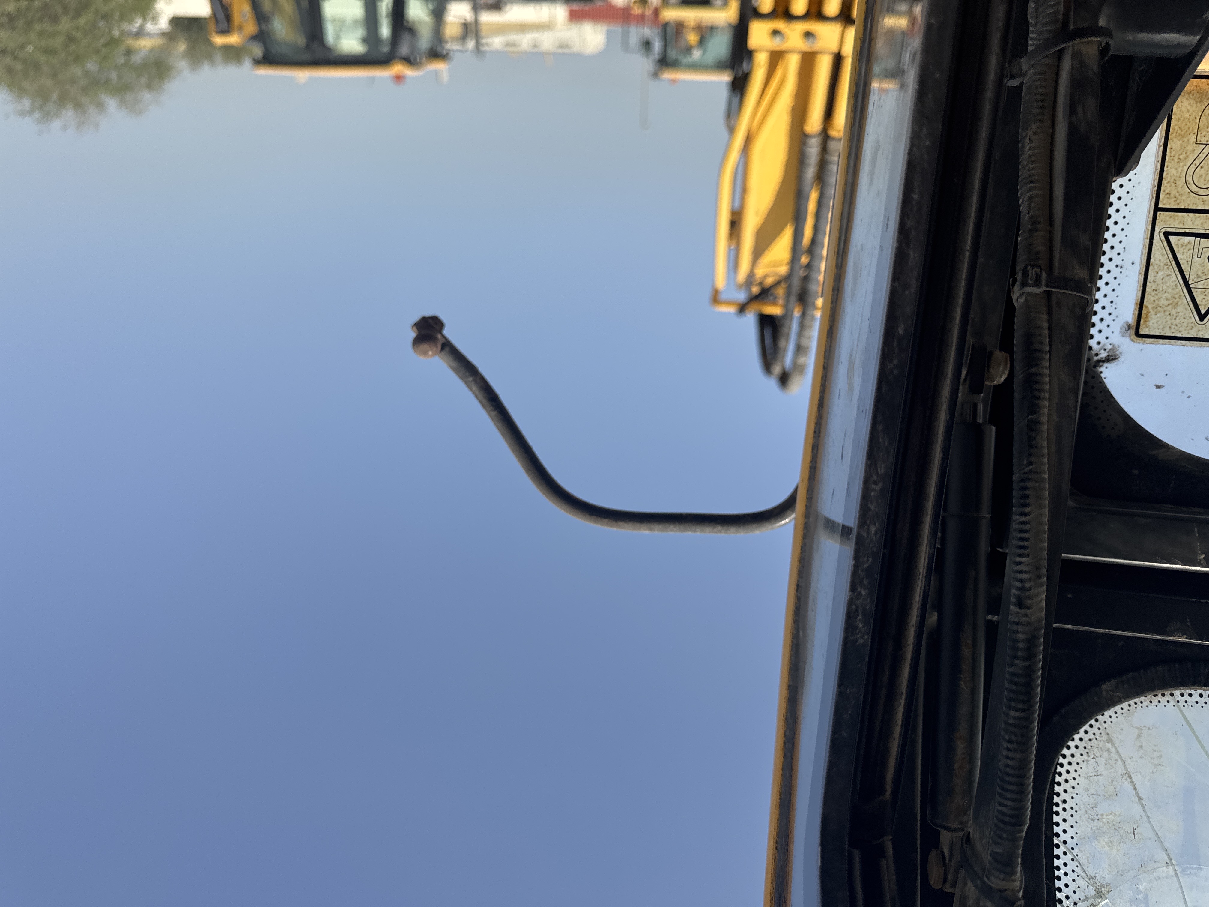 MNX-006-Yuchai-YC55-8-Mini-excavators-inspection-Cabin-Mirrors-2