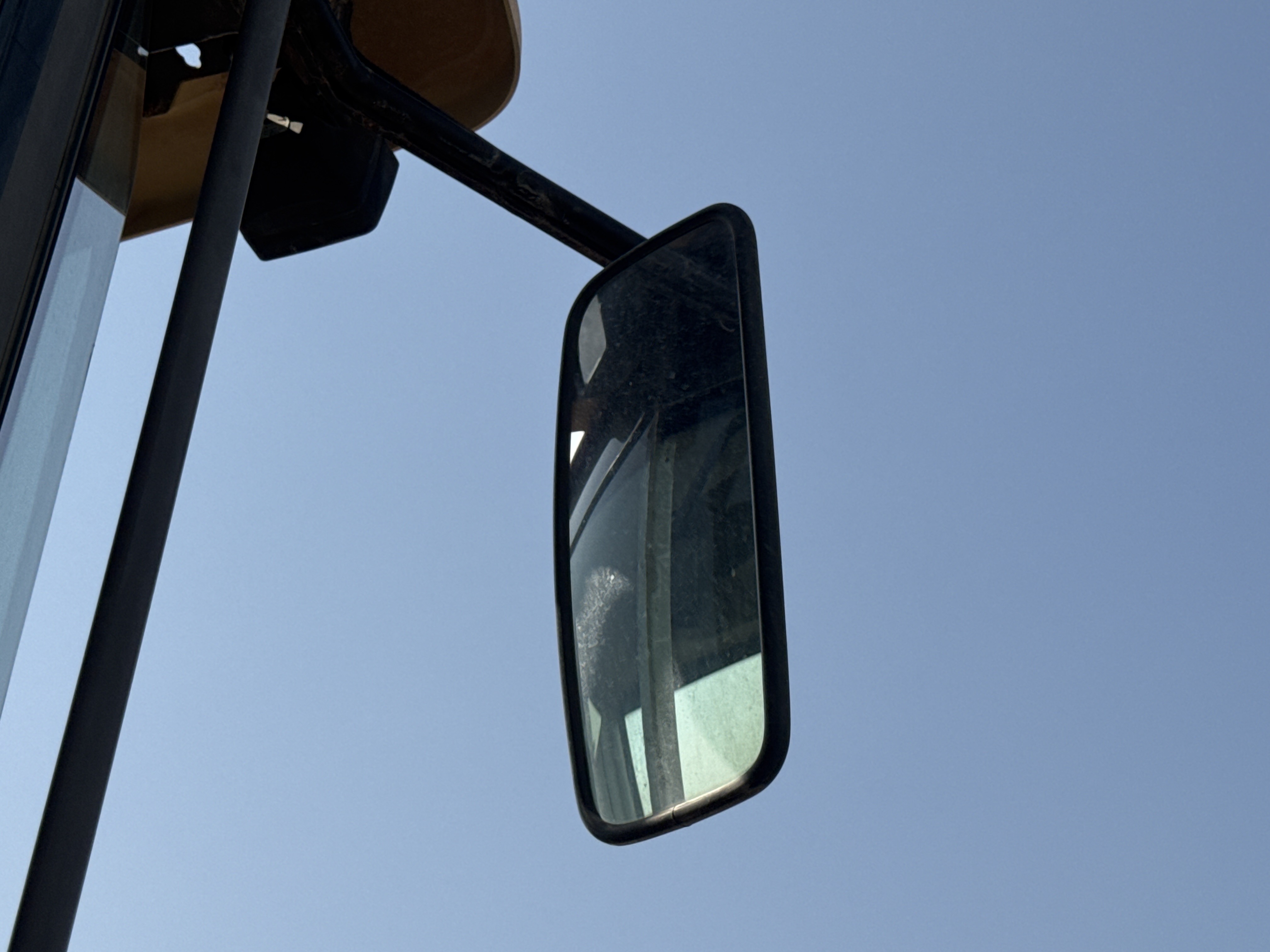 WHL-004-Volvo-L120F-Wheel-loaders-inspection-Cabin-Mirrors-2