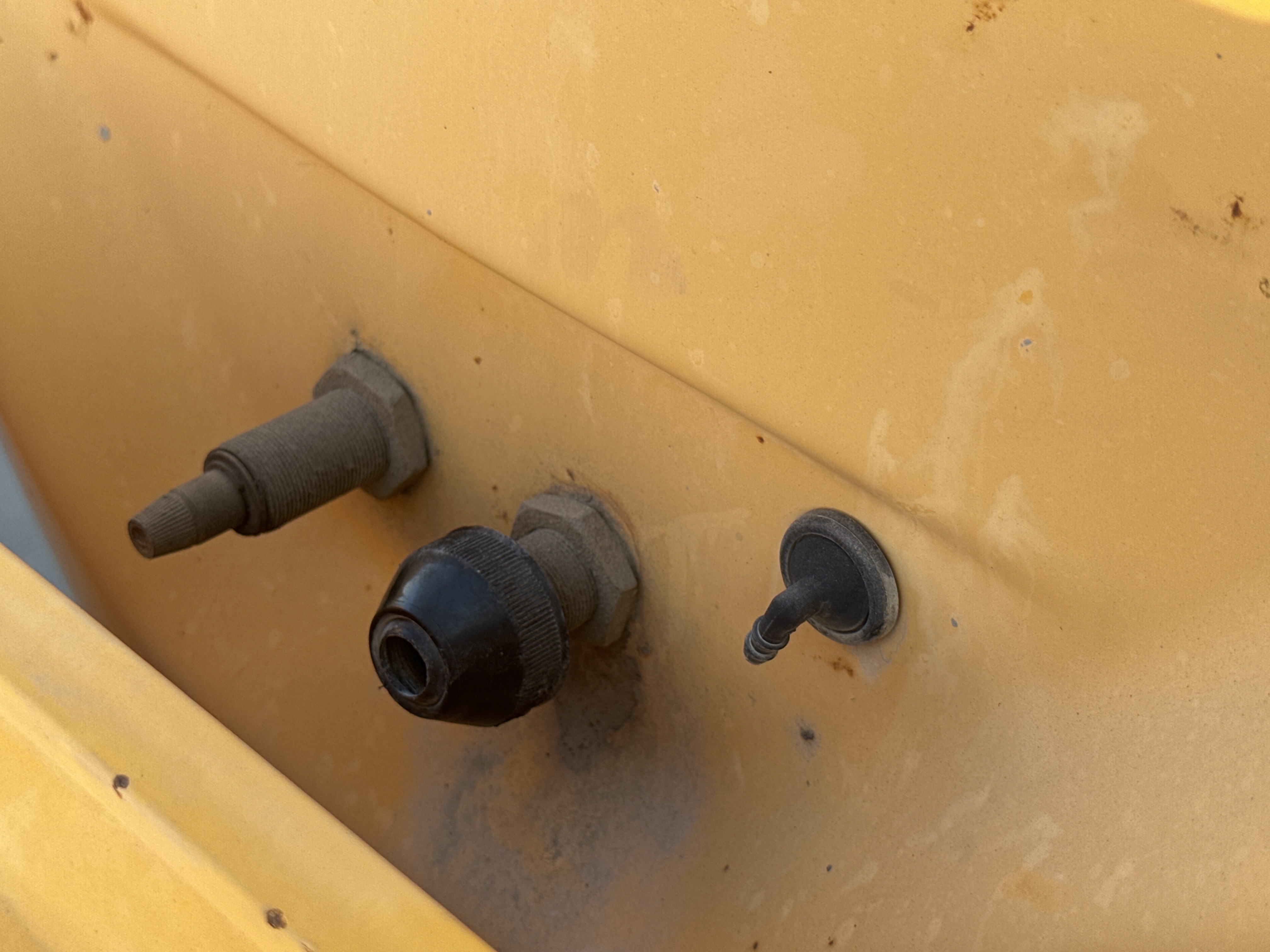 WHL-004-Volvo-L120F-Wheel-loaders-inspection-Electronic-Wipers-1