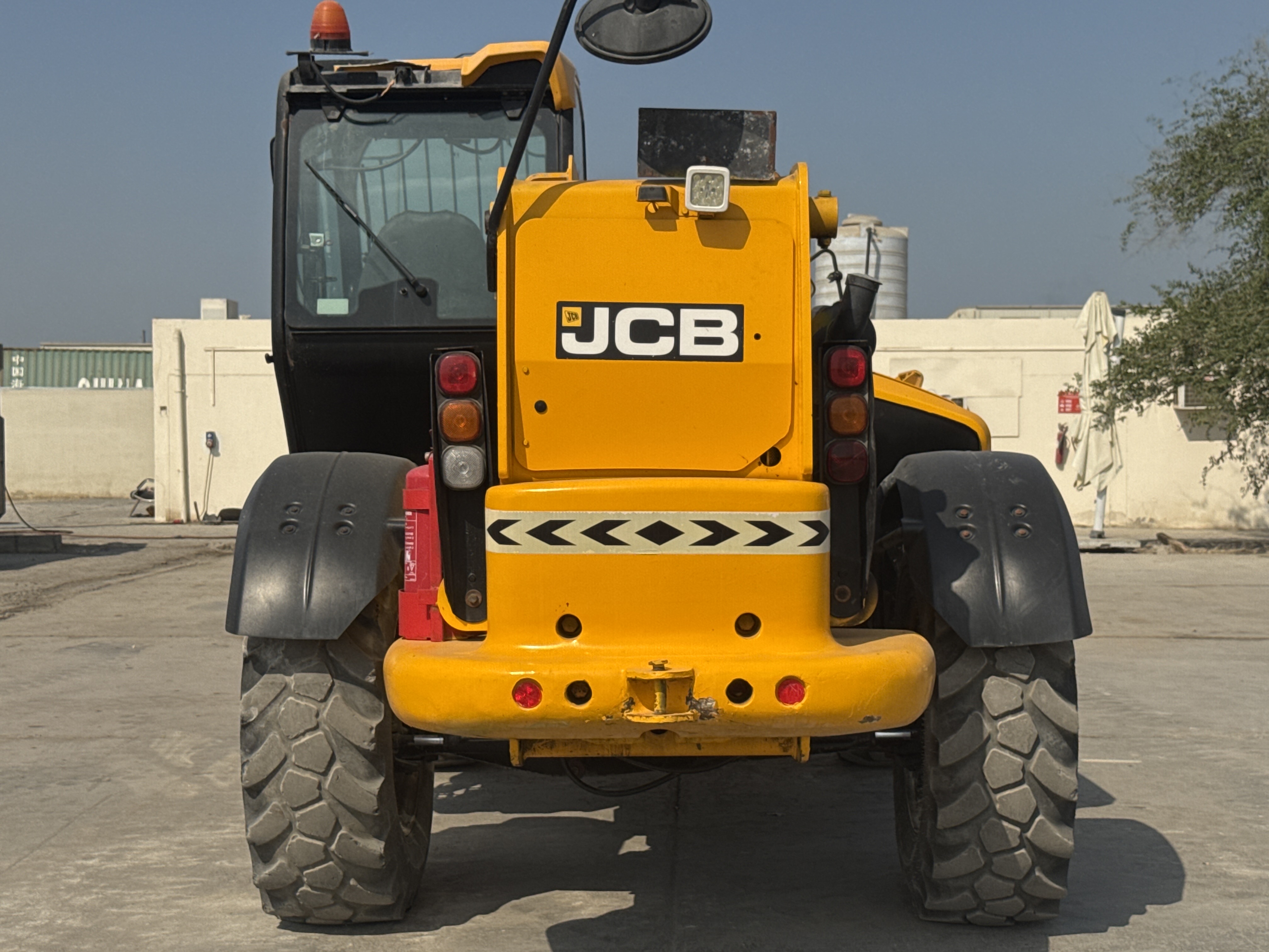 THM-003-JCB-540-170-Telehandlers-inspection-Structure-Paint-2