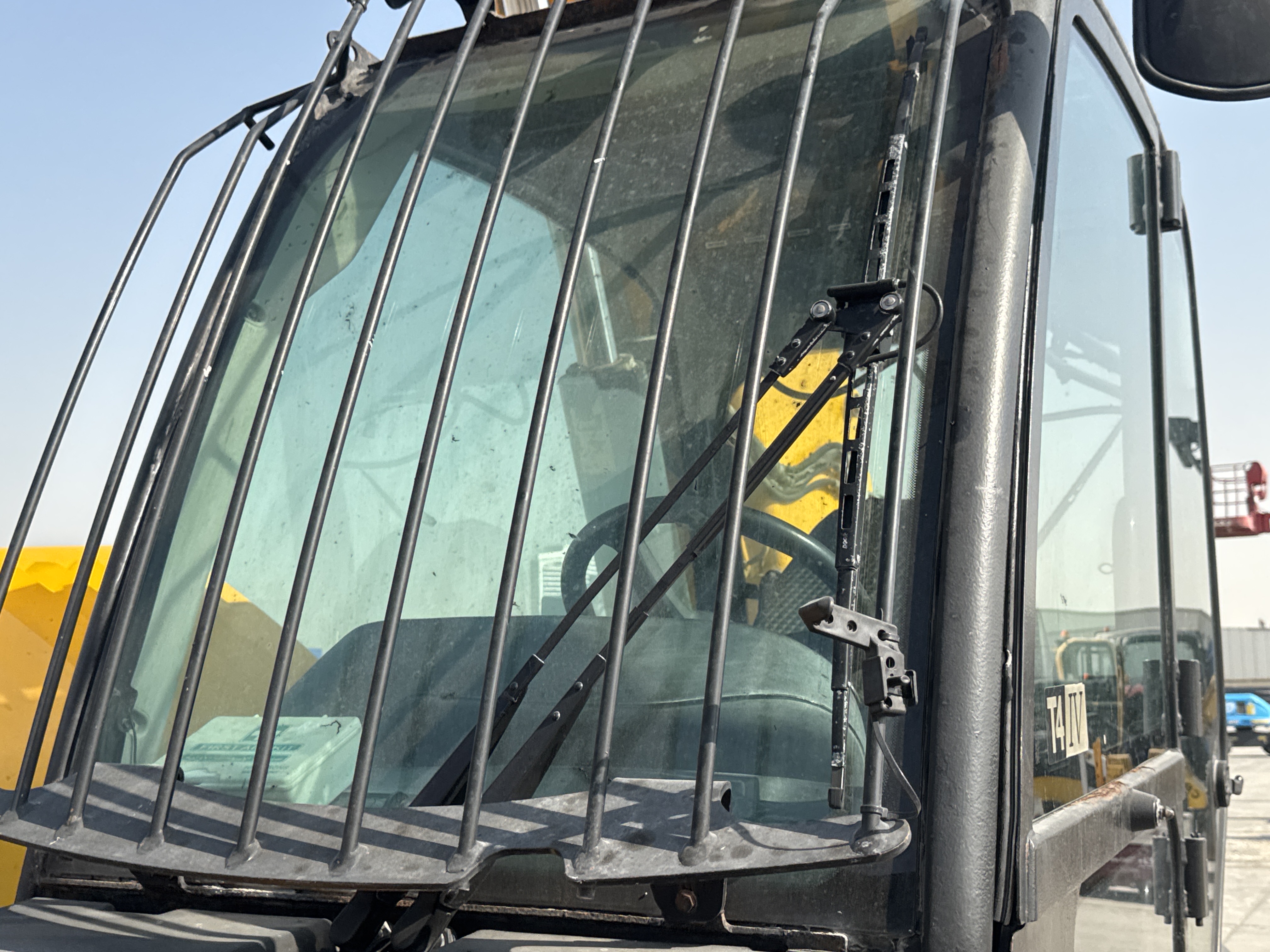 THM-003-JCB-540-170-Telehandlers-inspection-Electronics-Wipers-2