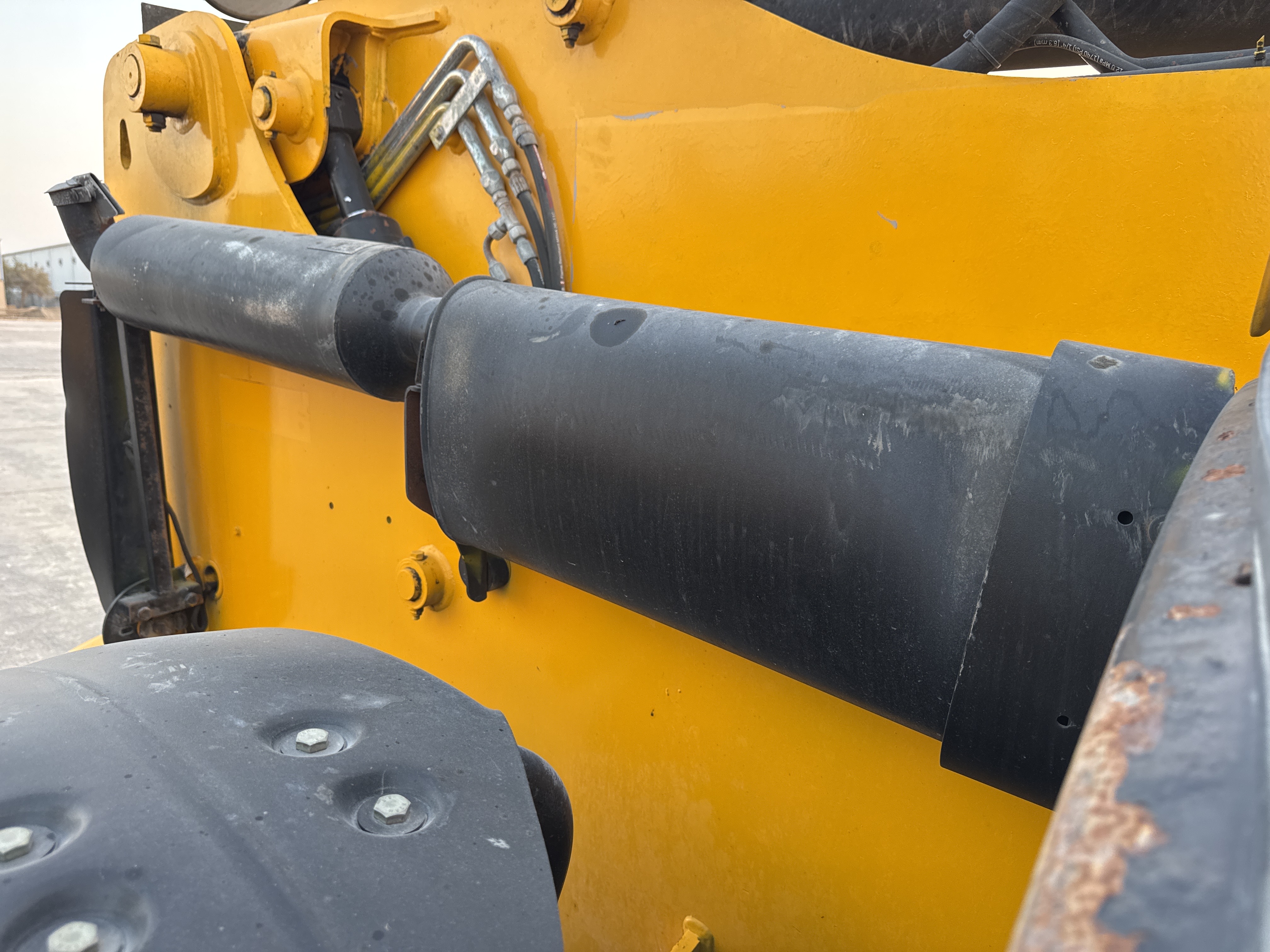 THM-003-JCB-540-170-Telehandlers-inspection-Engine-Exhaust-system-2