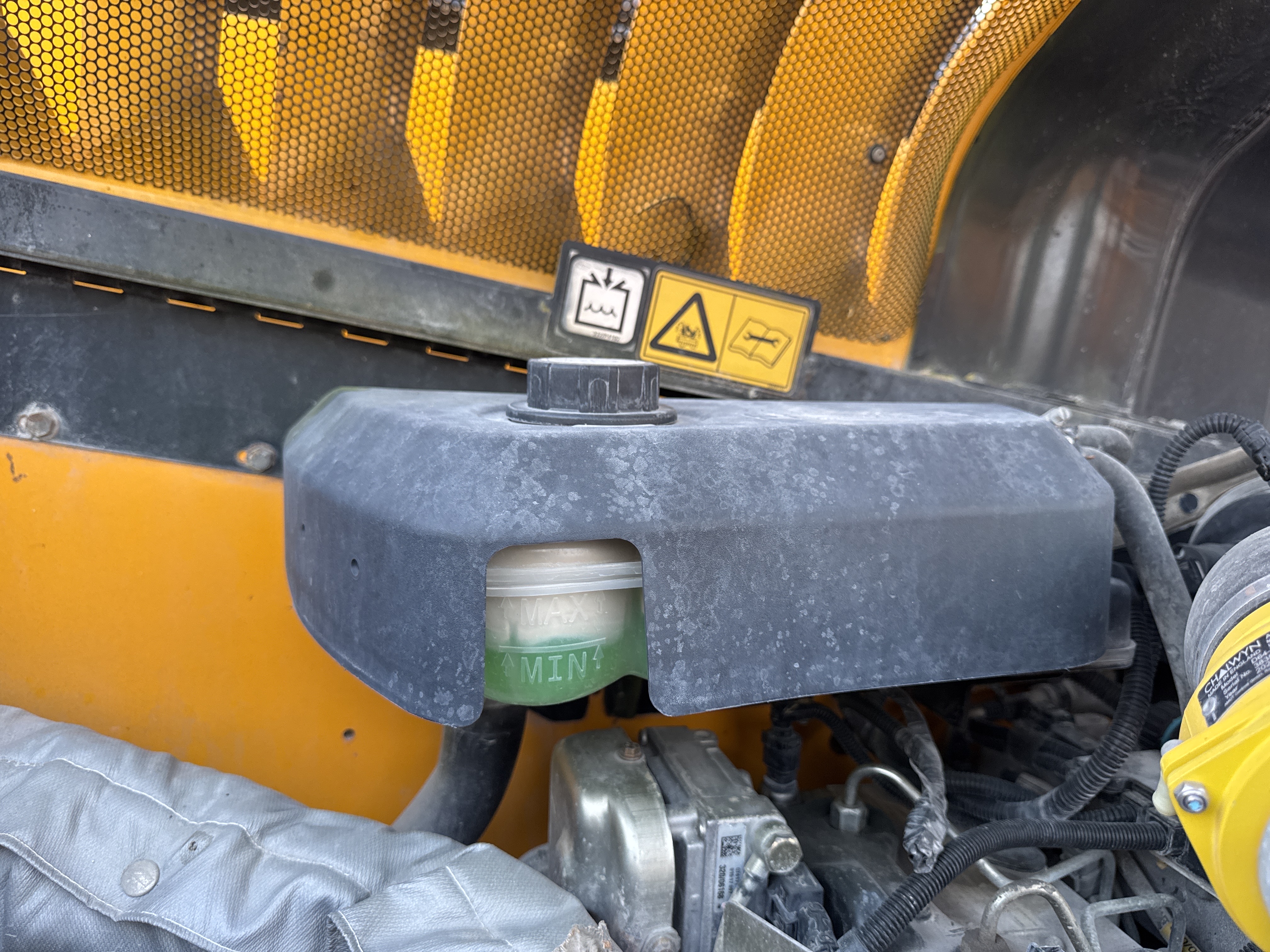 THM-003-JCB-540-170-Telehandlers-inspection-Engine-Radiator,-condenser,-intercooler,-hydraulic-cooler-2