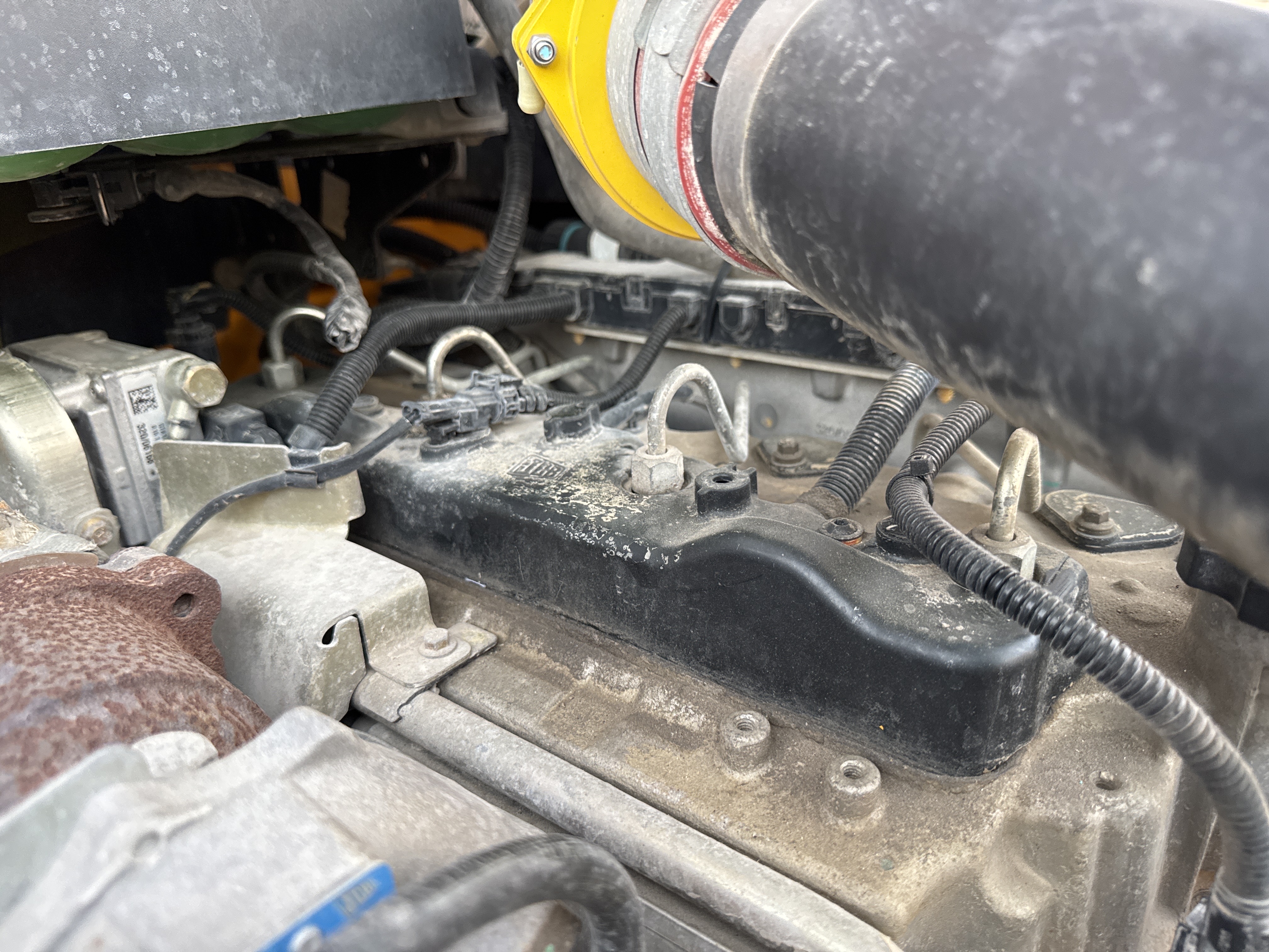 THM-003-JCB-540-170-Telehandlers-inspection-Engine-Fuel-leaks-2