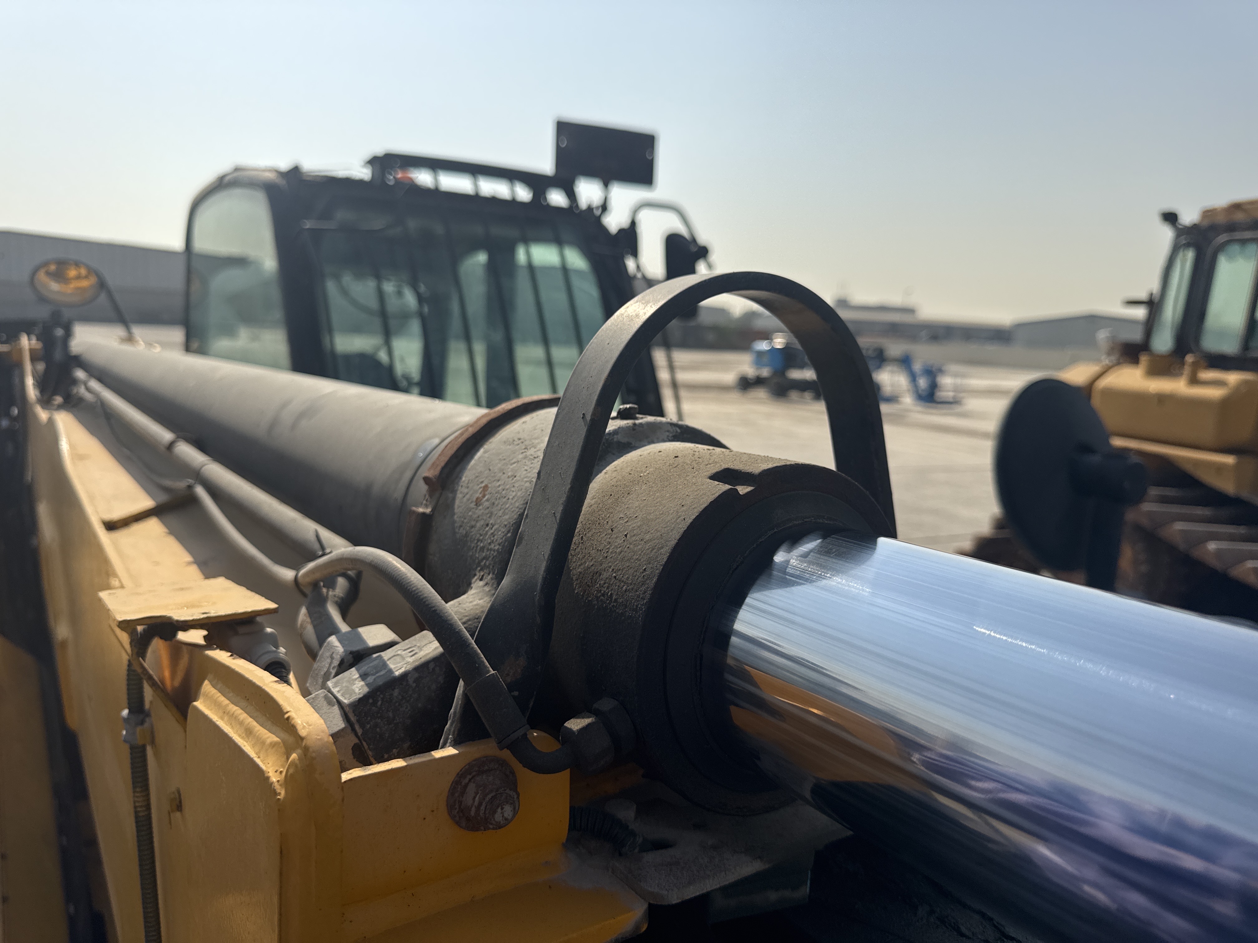 THM-003-JCB-540-170-Telehandlers-inspection-Hydraulics-Boom-extension-cylinder-2