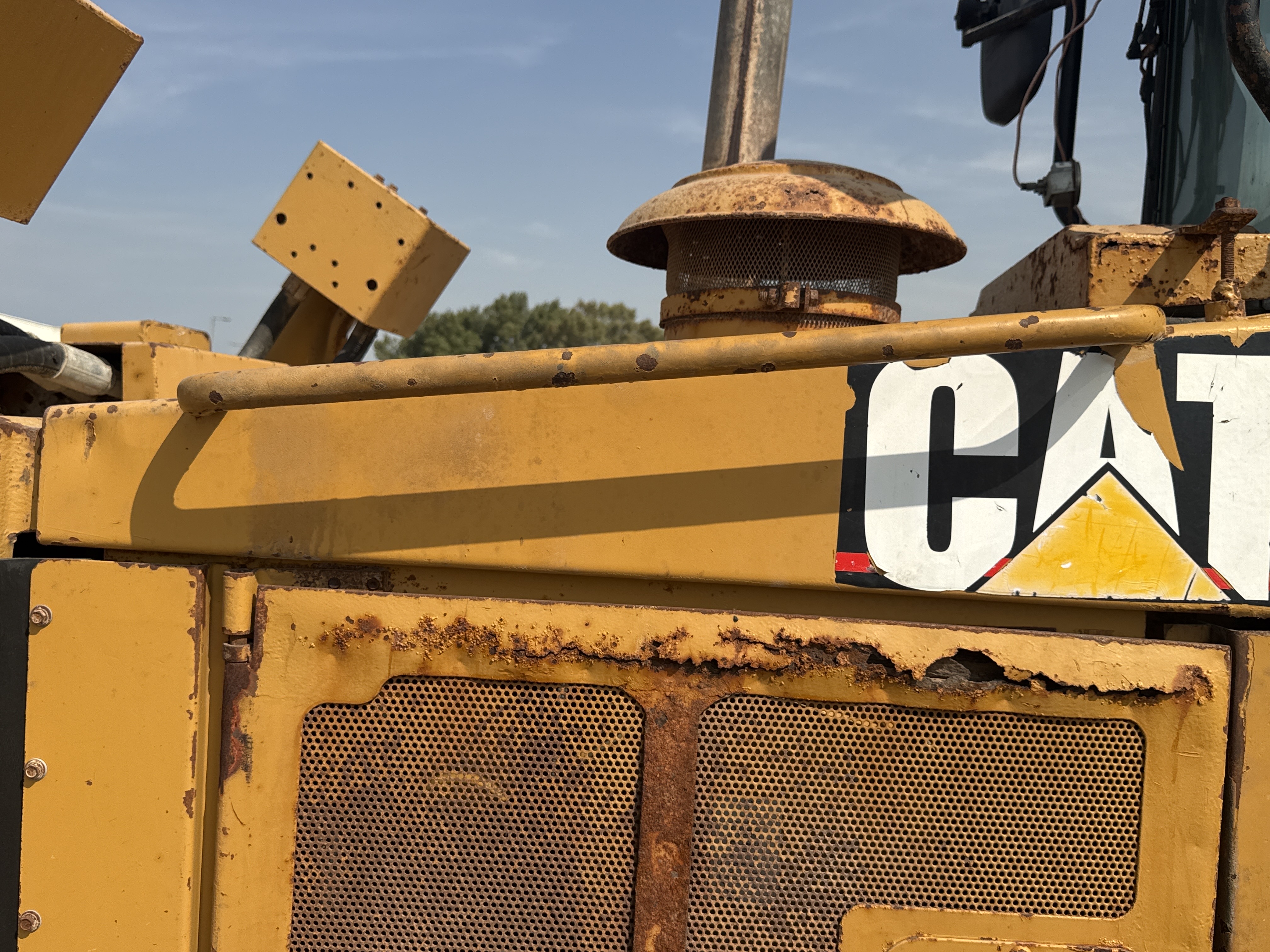 CDB-006-Cat-D6R-LGP-Crawler-dozers-inspection-Structure-Handrails-2