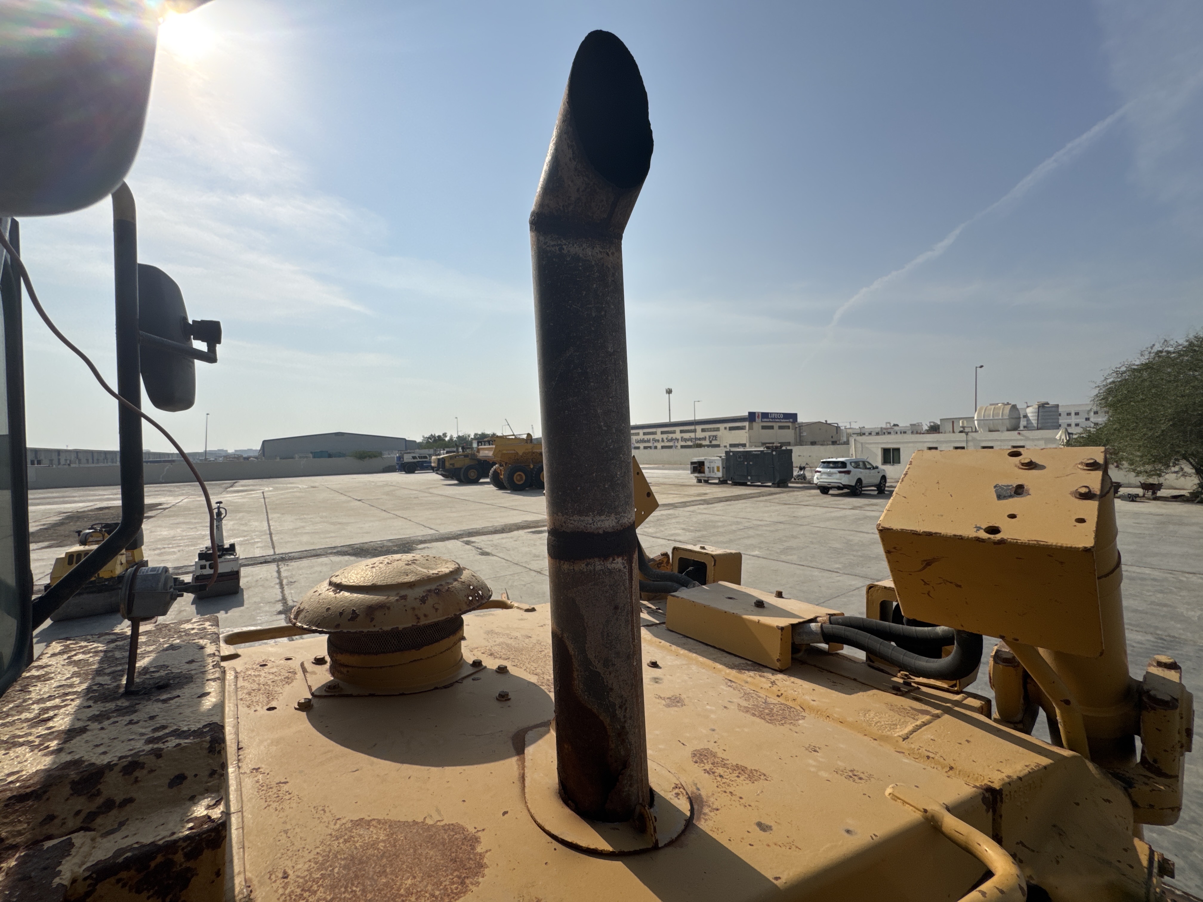 CDB-006-Cat-D6R-LGP-Crawler-dozers-inspection-Engine-Exhaust-system-2