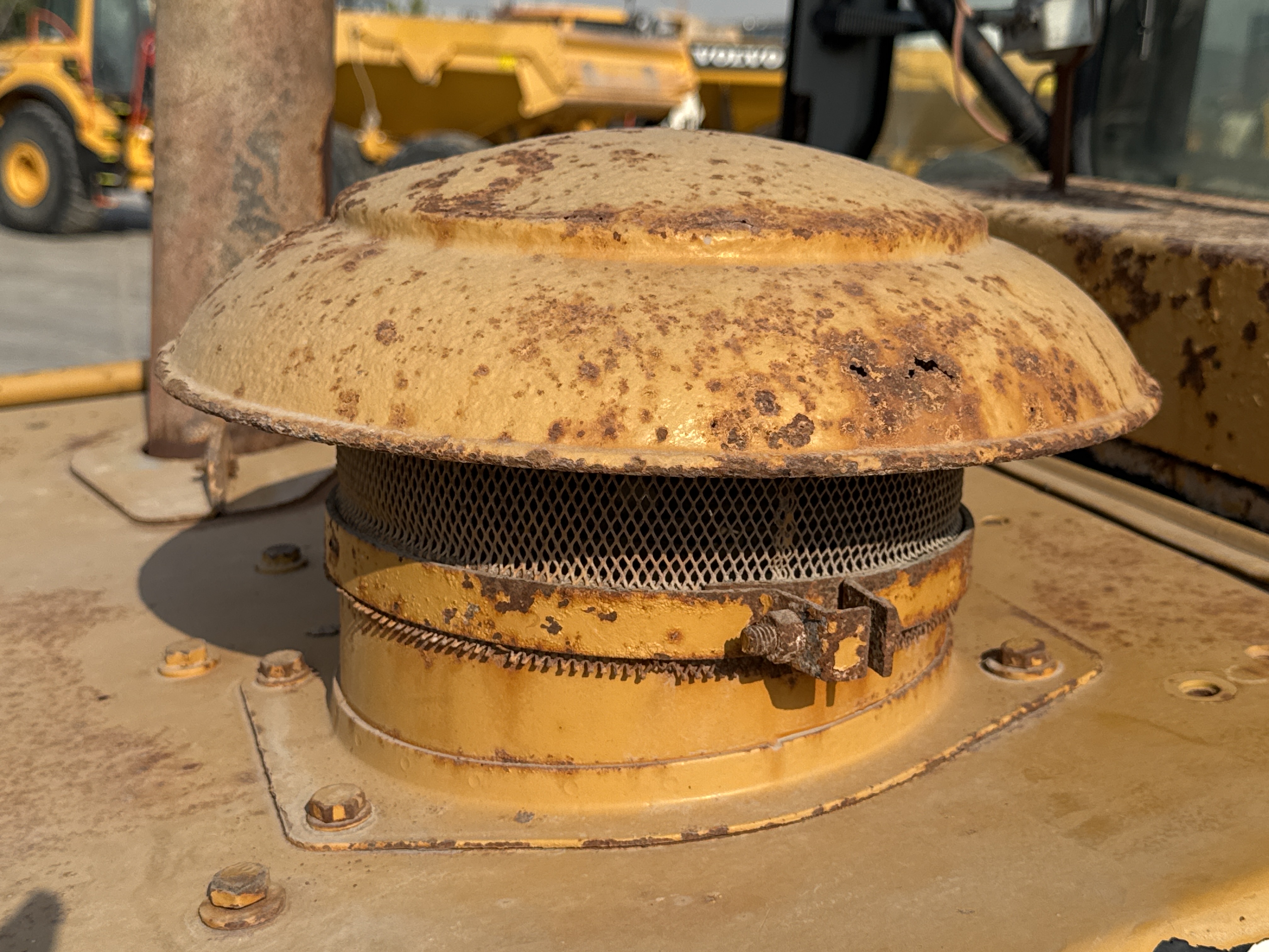 CDB-006-Cat-D6R-LGP-Crawler-dozers-inspection-Engine-Air-intake-system-2
