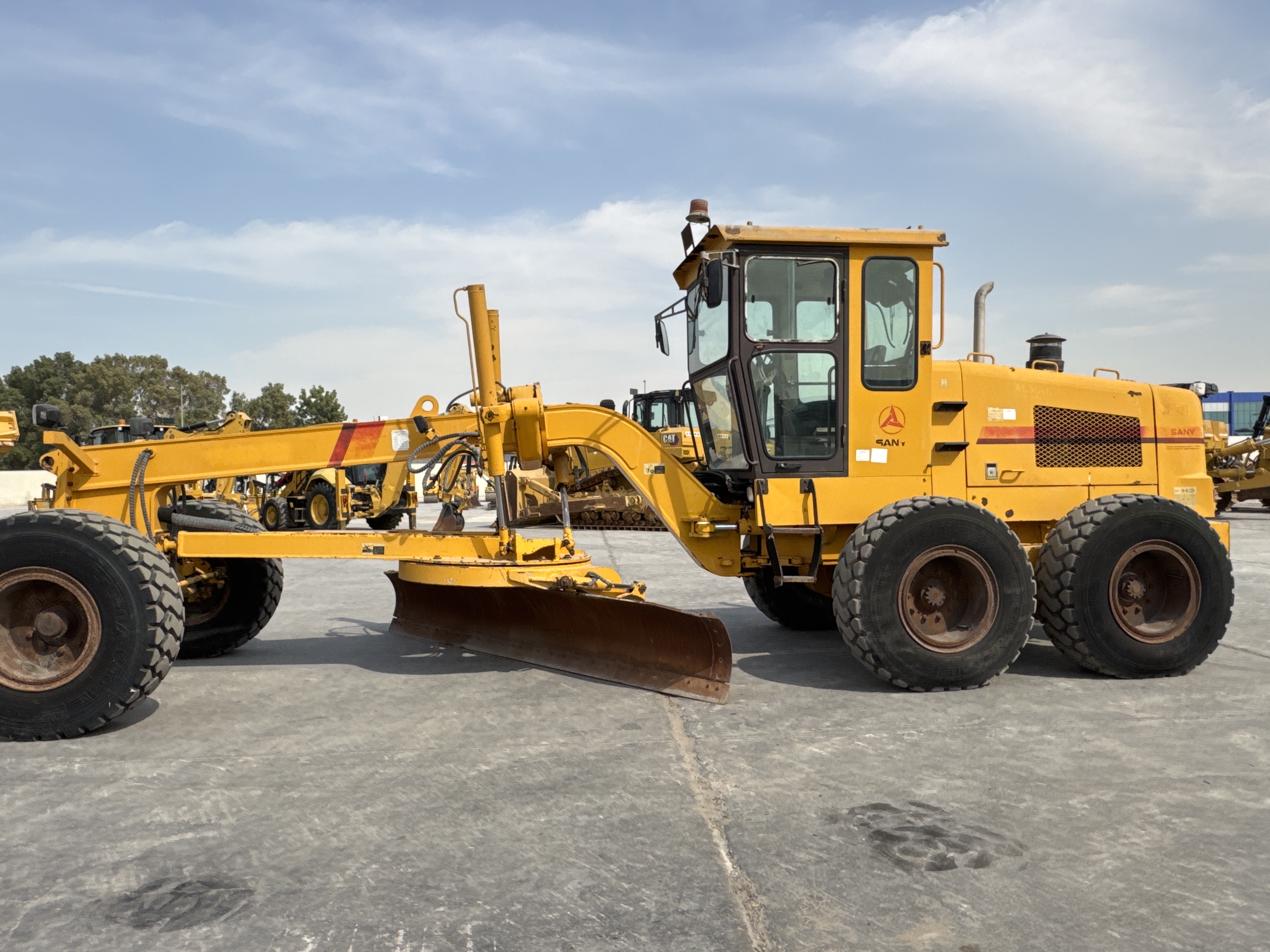 MGG-002-Sany-PQ190-IIA-Motor-graders-inspection-Structure-Paint-2