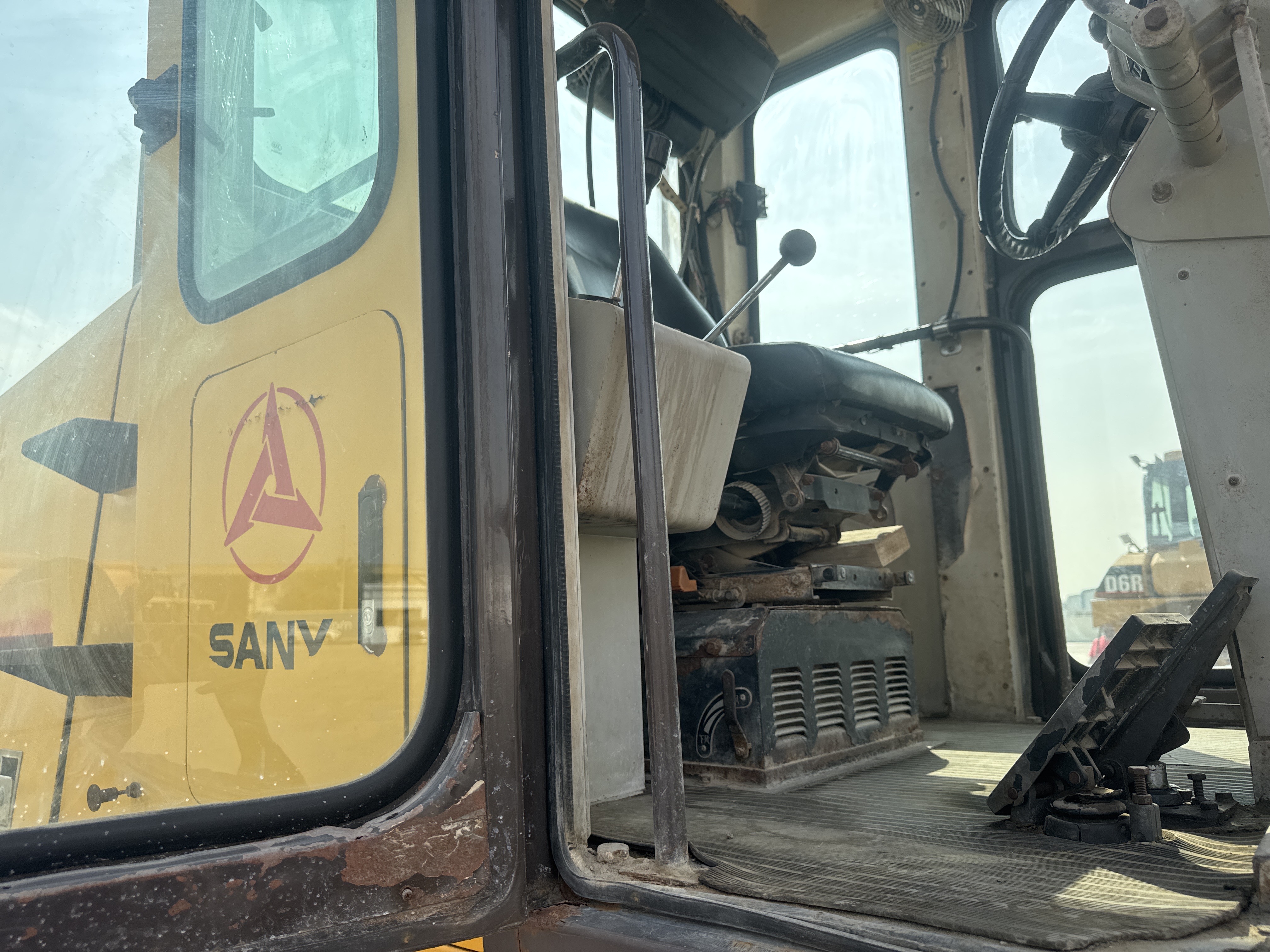 MGG-002-Sany-PQ190-IIA-Motor-graders-inspection-Structure-Handrails-2
