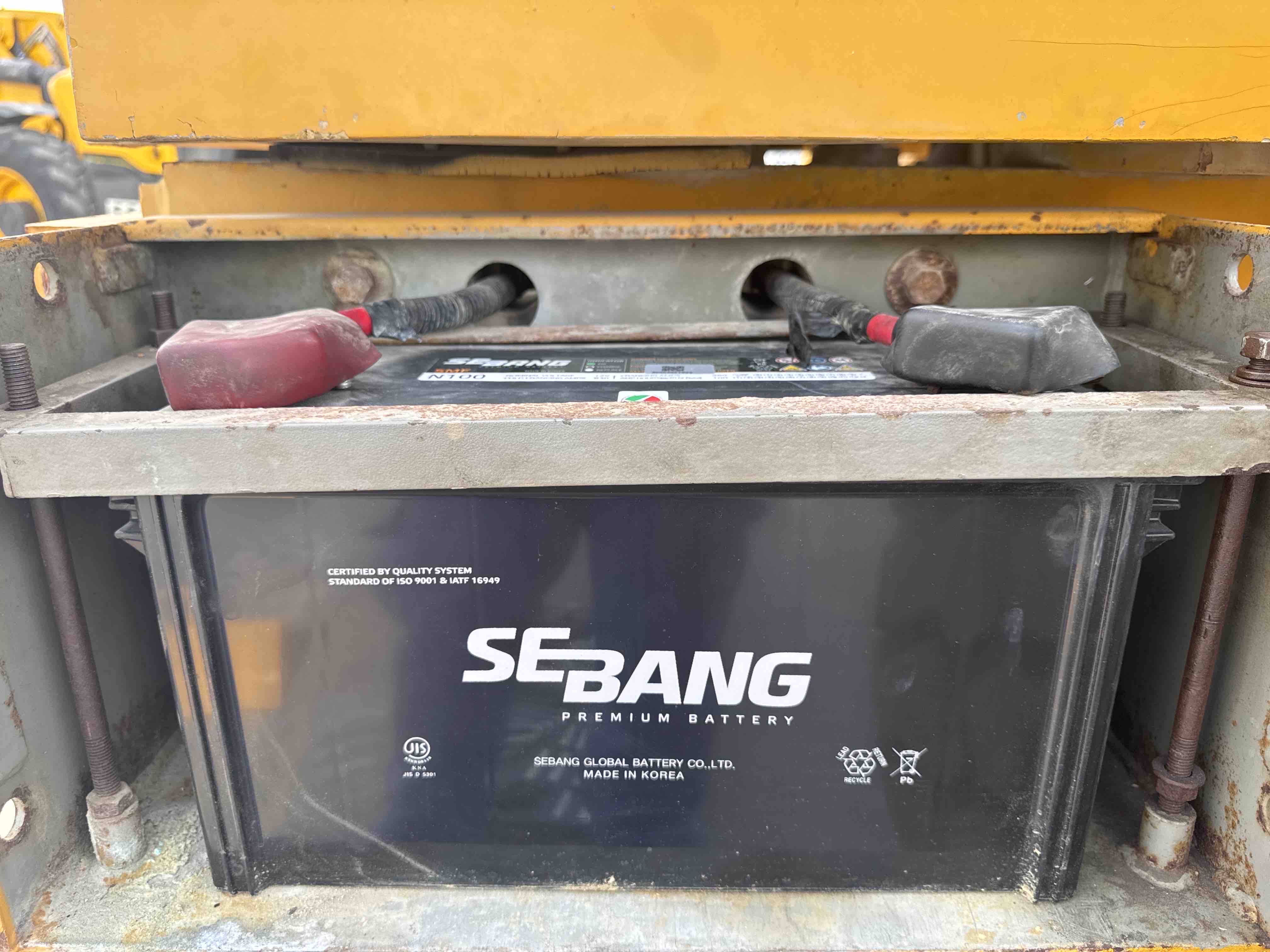 MGG-002-Sany-PQ190-IIA-Motor-graders-inspection-Electronics-Battery-2