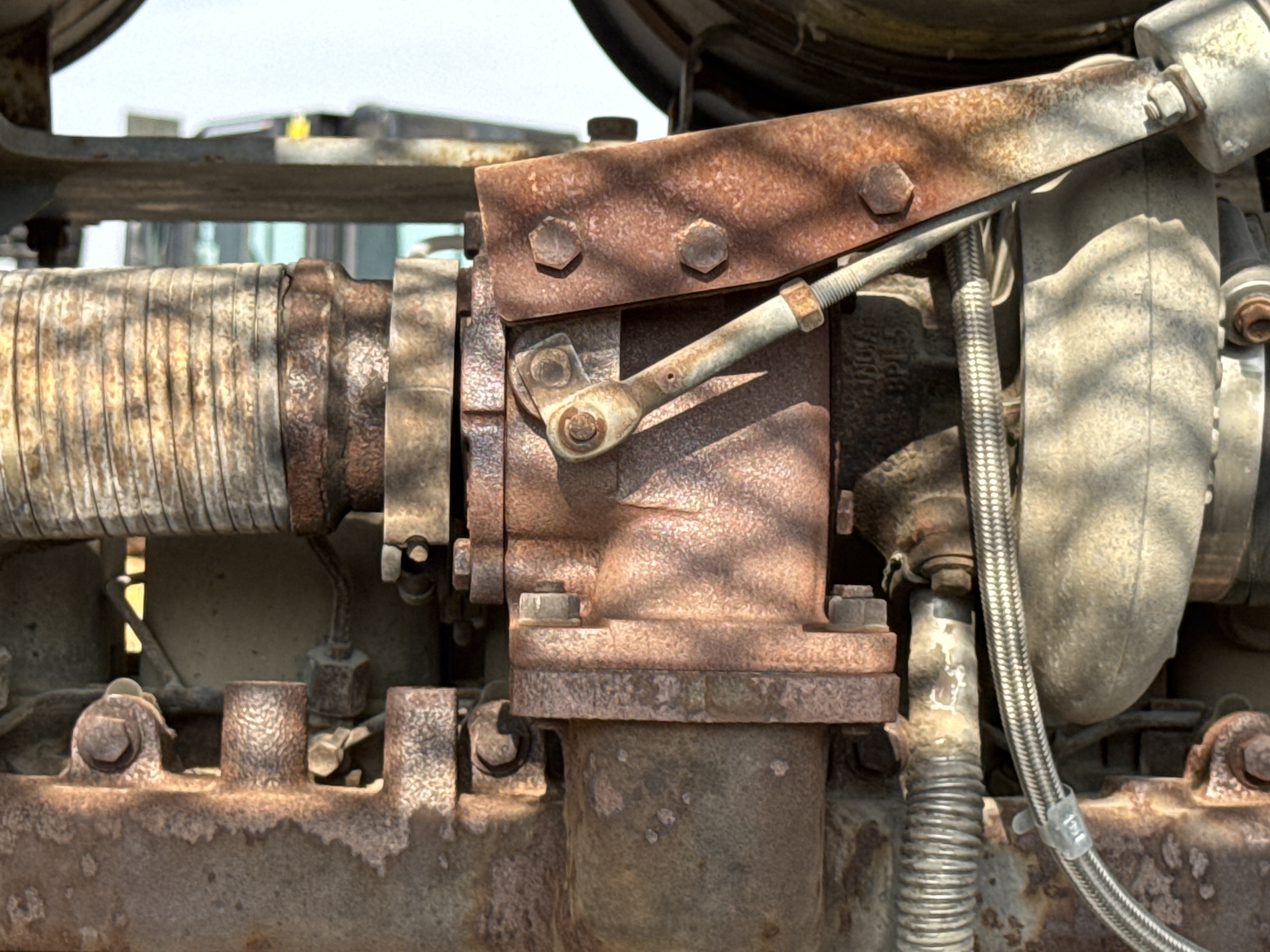 MGG-002-Sany-PQ190-IIA-Motor-graders-inspection-Engine-Turbo-2