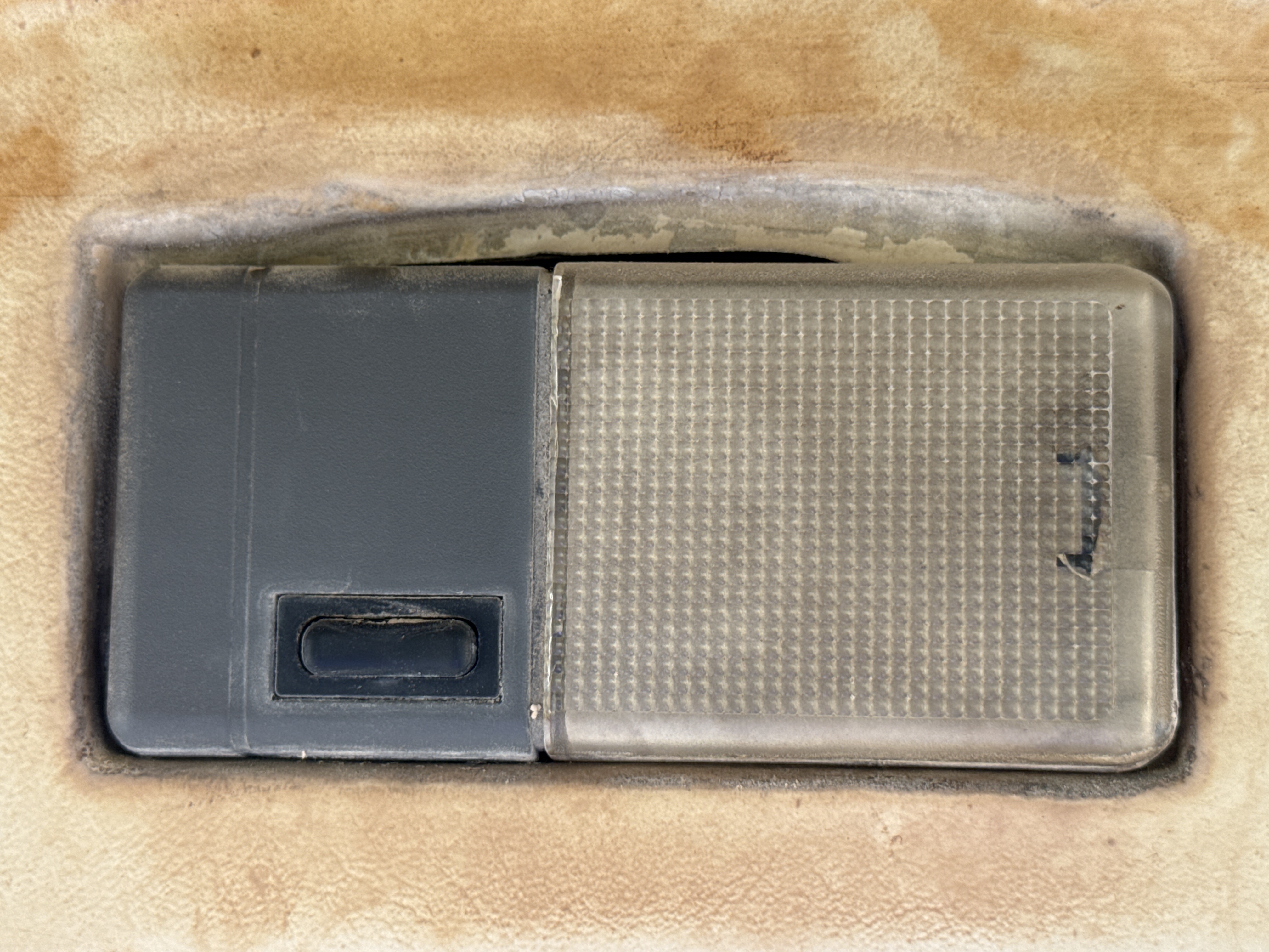 MGG-002-Sany-PQ190-IIA-Motor-graders-inspection-Cabin-Cabin-light-2