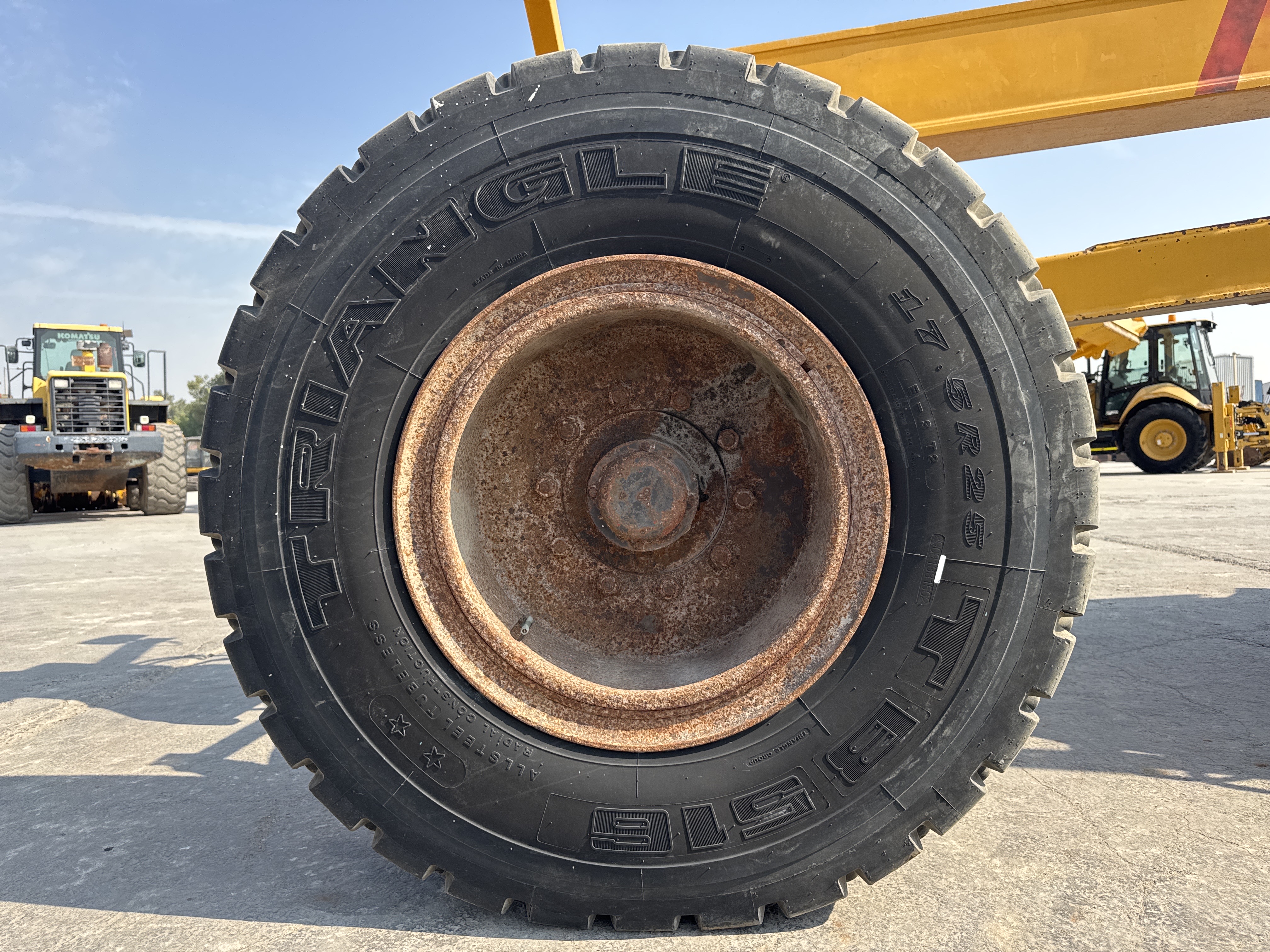 MGG-002-Sany-PQ190-IIA-Motor-graders-inspection-Chassis-Left-front-tire-/-wheel-hub---condition-2