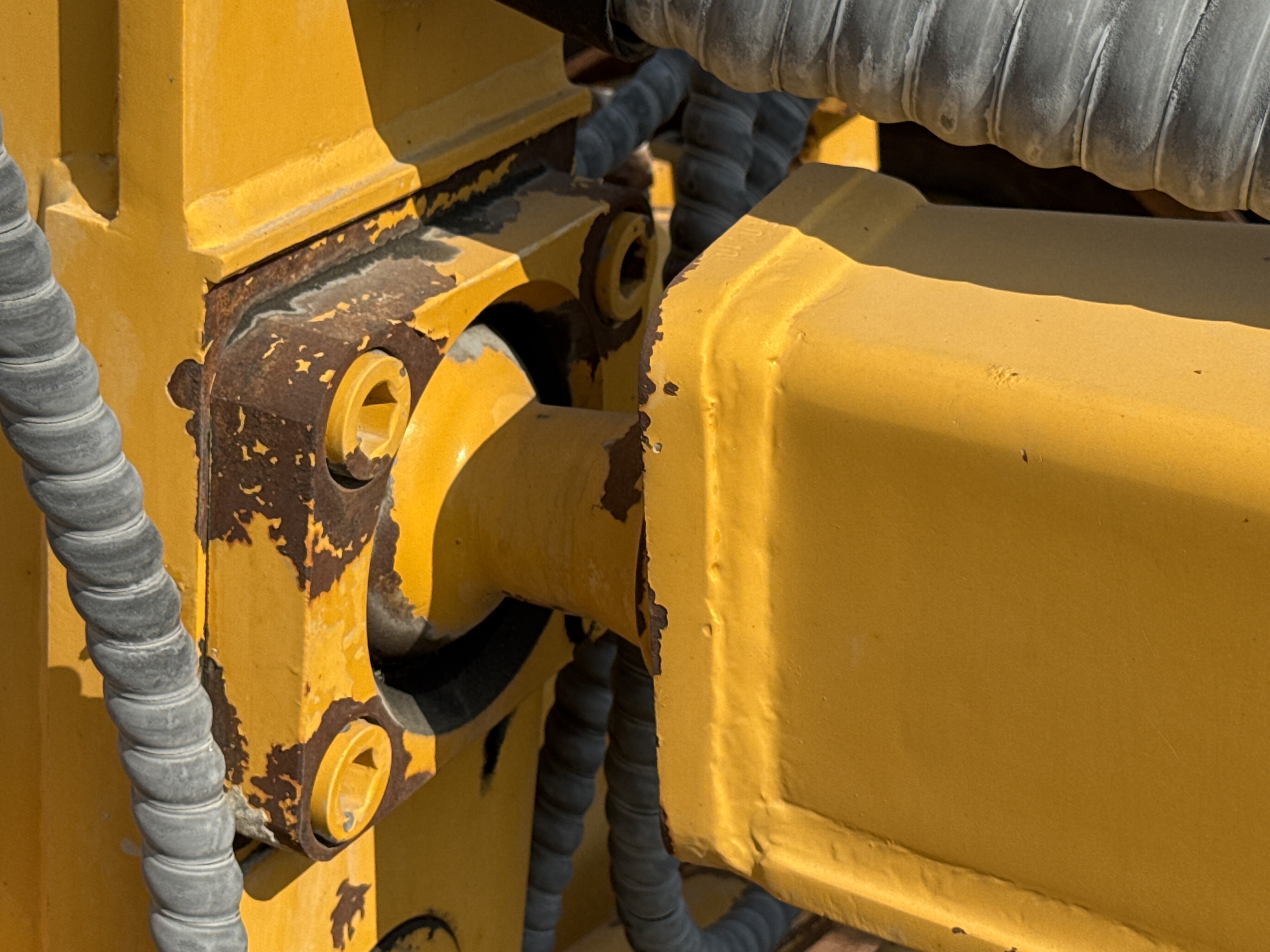 MGG-002-Sany-PQ190-IIA-Motor-graders-inspection-Chassis-Draw-bar-2