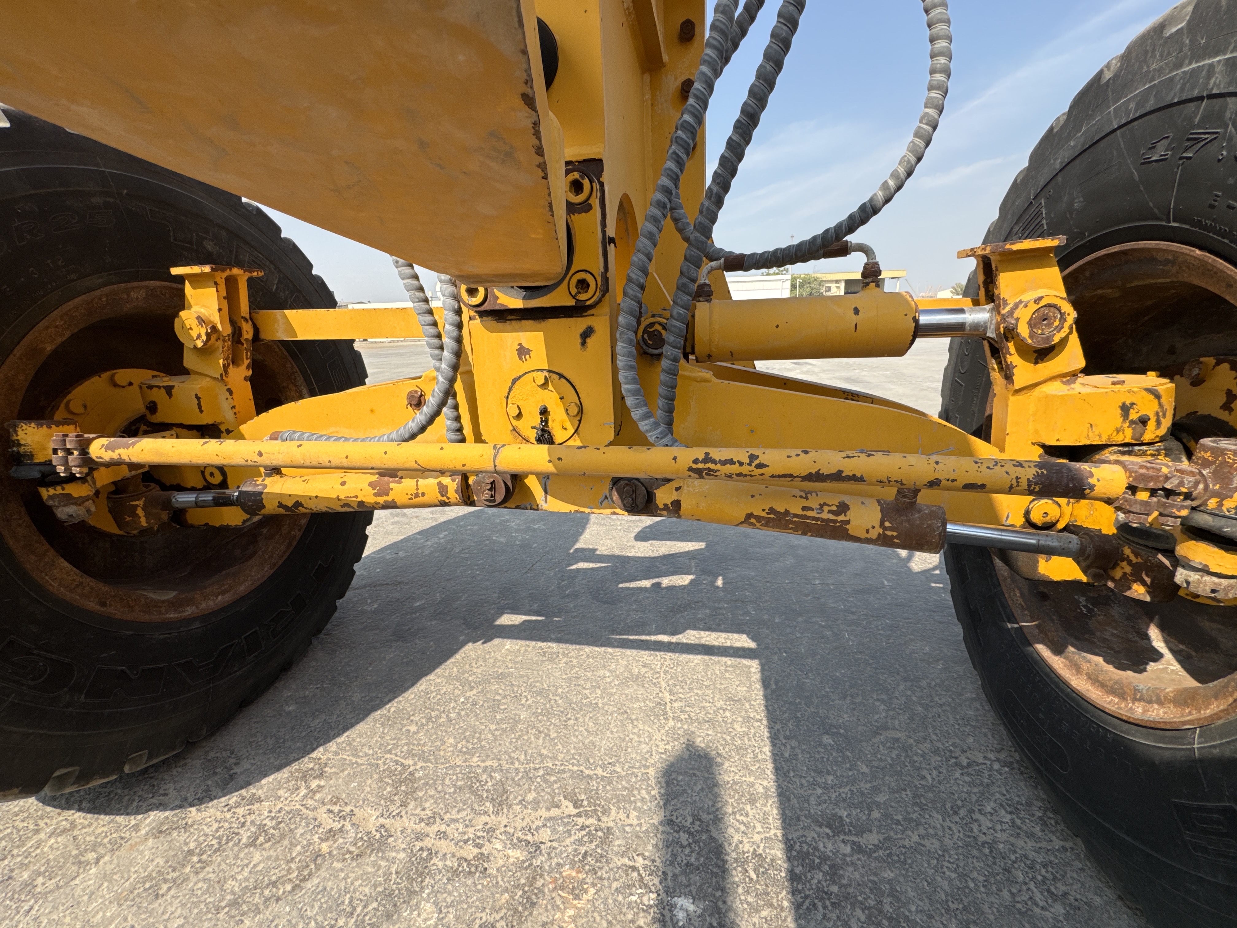 MGG-002-Sany-PQ190-IIA-Motor-graders-inspection-Drive-system-Axle-housing-2