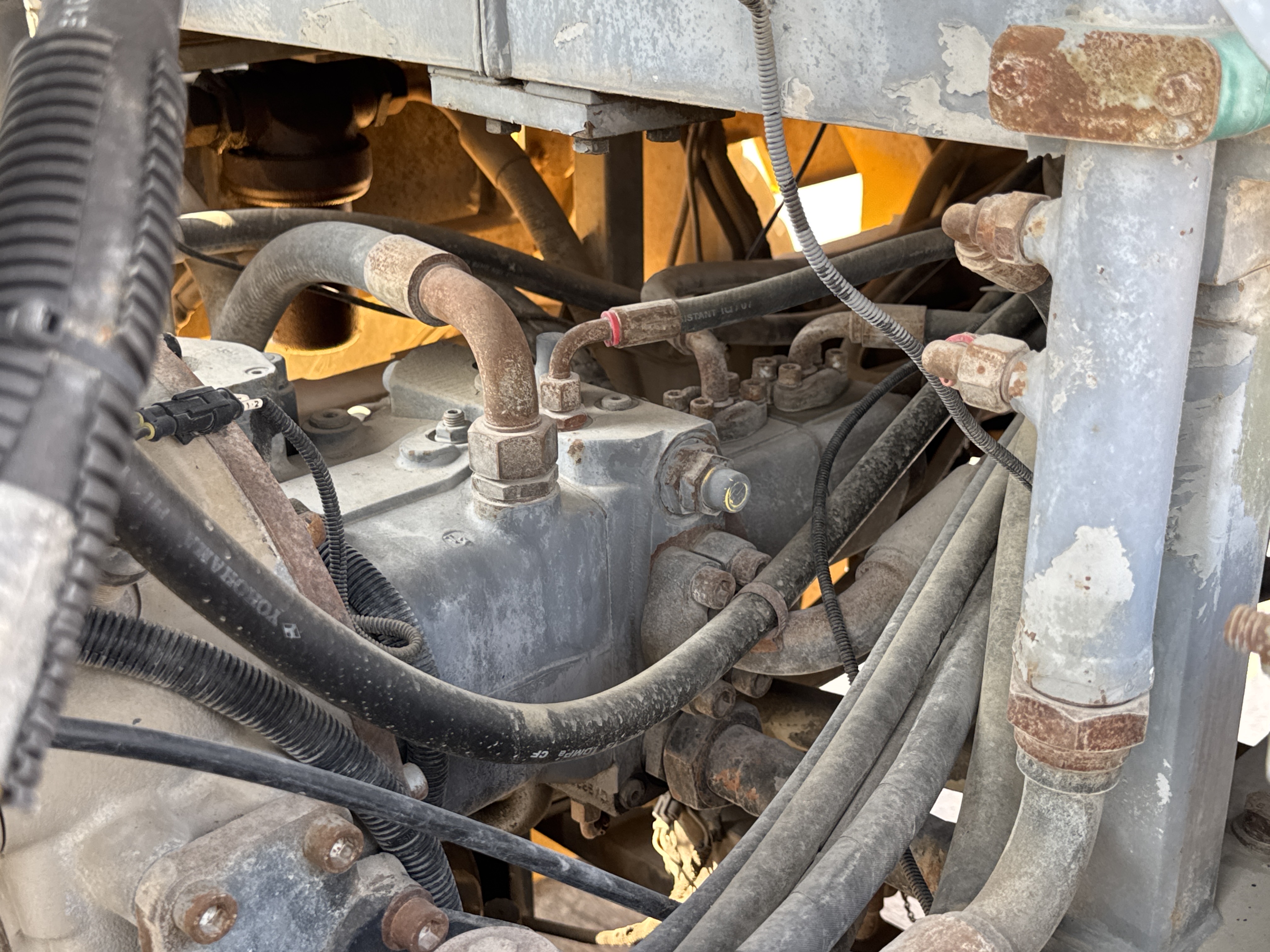 MGG-002-Sany-PQ190-IIA-Motor-graders-inspection-Hydraulics-Hydraulic-pump-2