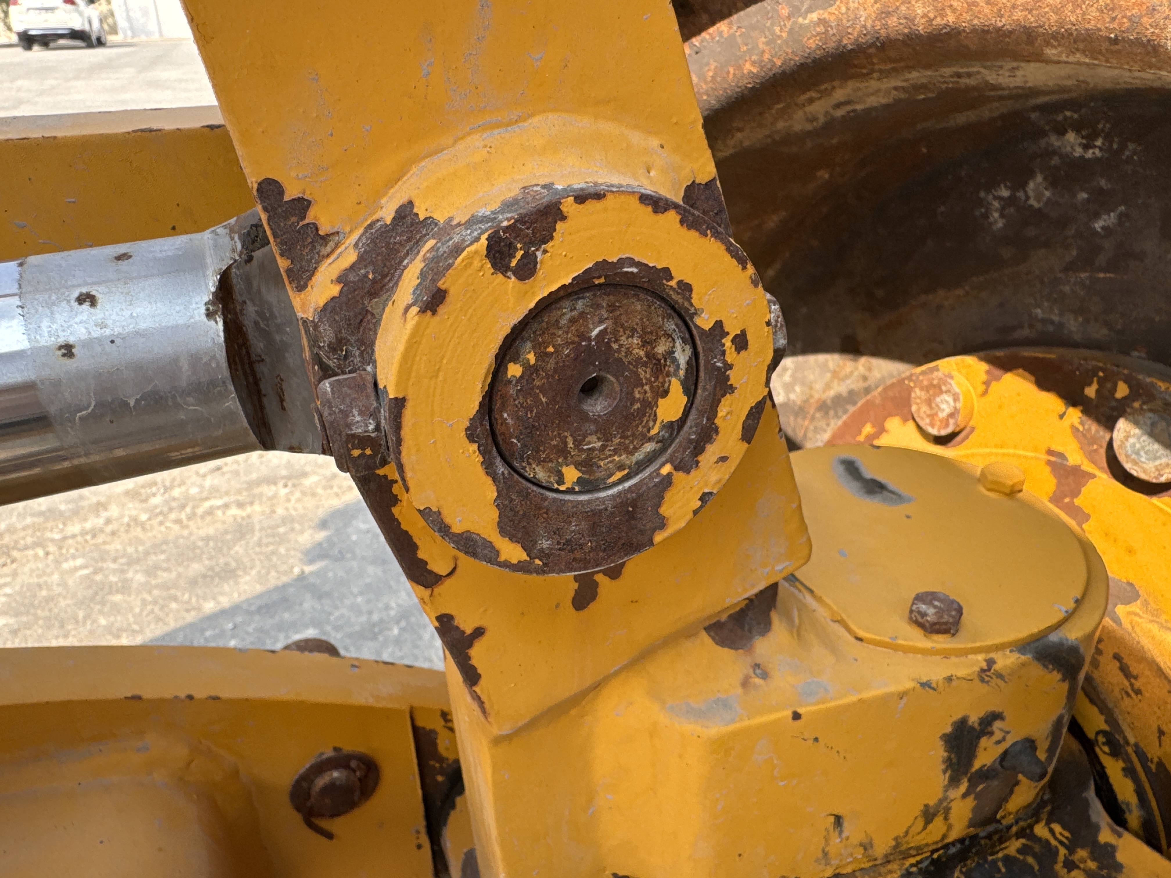 MGG-002-Sany-PQ190-IIA-Motor-graders-inspection-Hydraulics-Hydraulic-pins-/-locks-2
