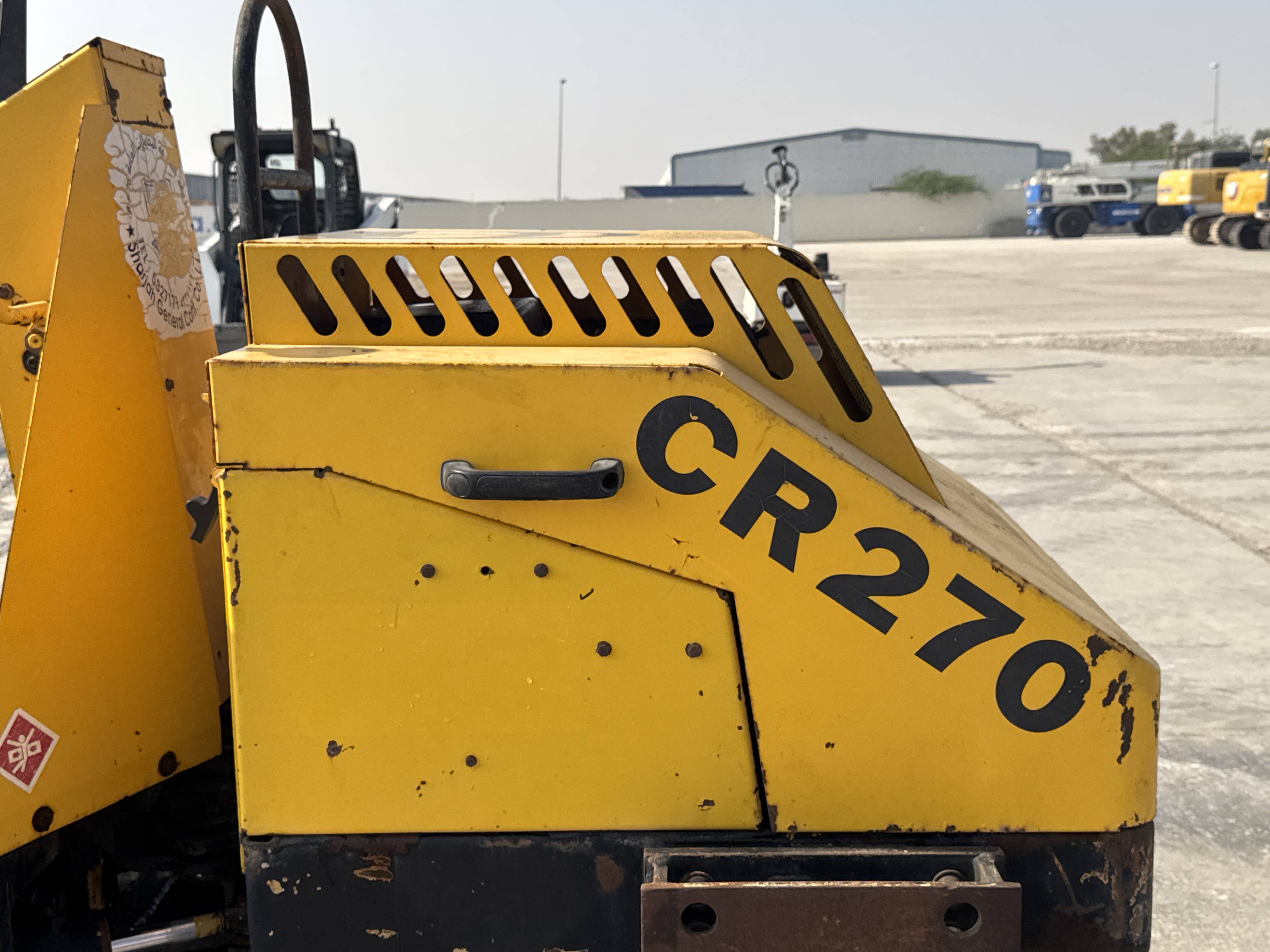 SRC-005-Sakai-CR270-Tandem-rollers-inspection-Structure-Sheet-metal-(fiberglass)-2