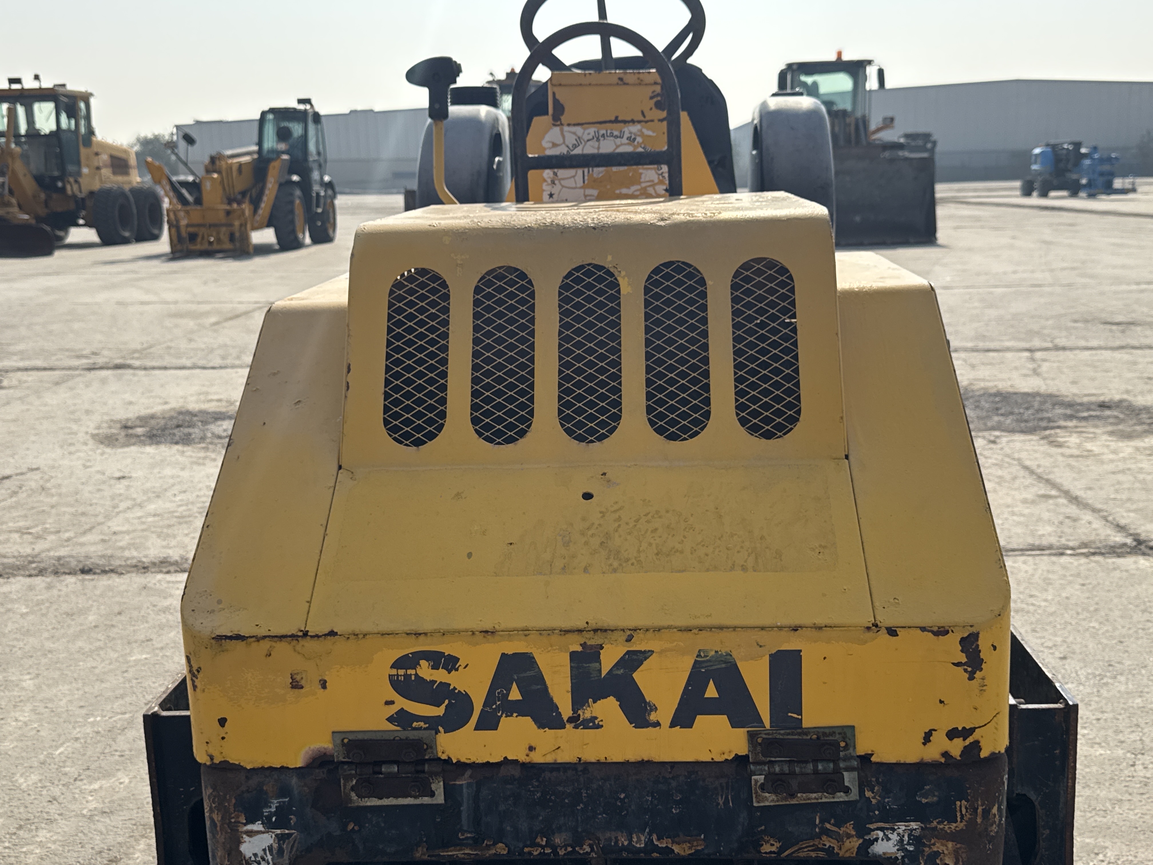 SRC-005-Sakai-CR270-Tandem-rollers-inspection-Structure-Sheet-metal-(fiberglass)-2