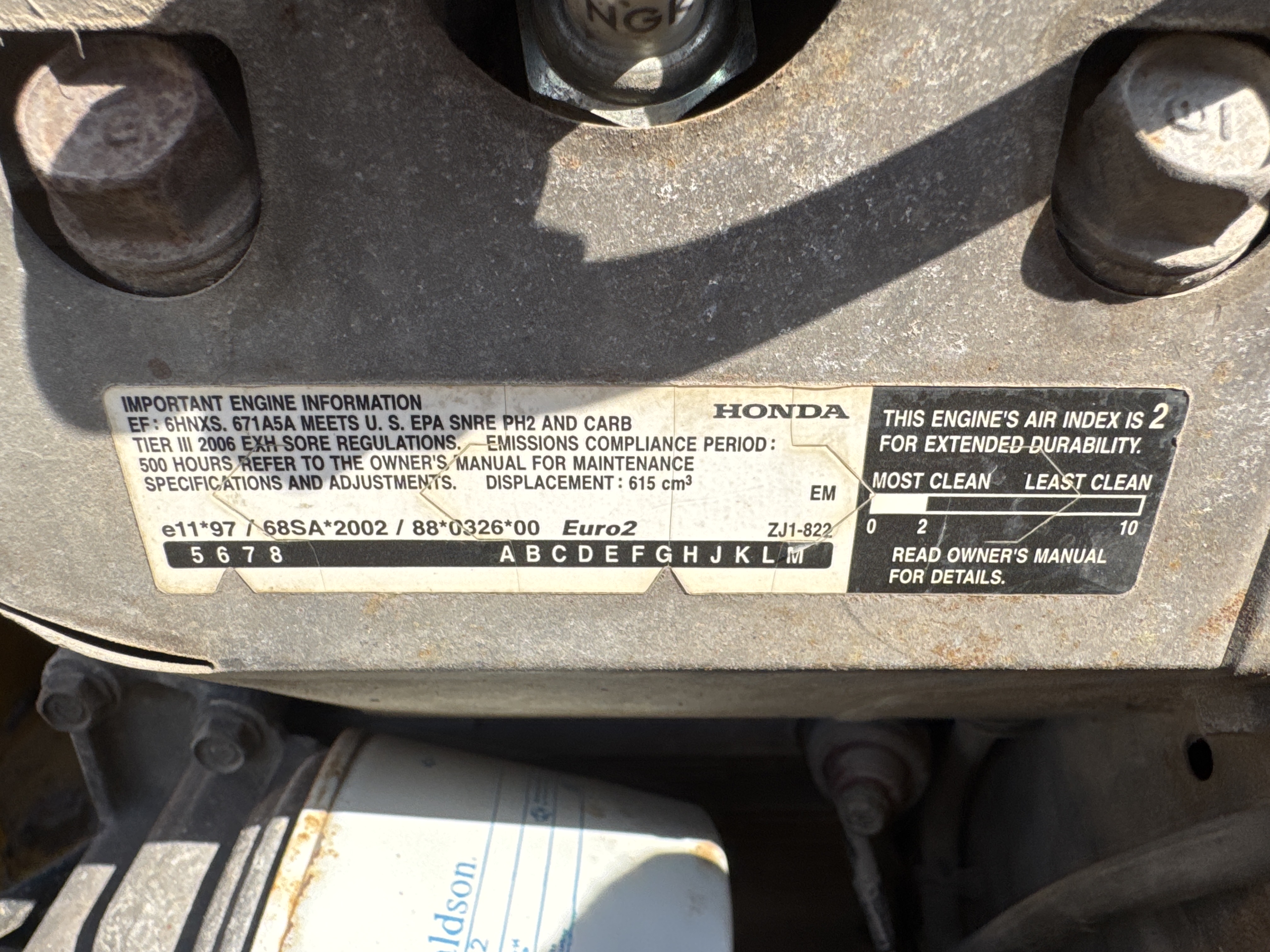SRC-005-Sakai-CR270-Tandem-rollers-inspection-General-Emissions-label-2