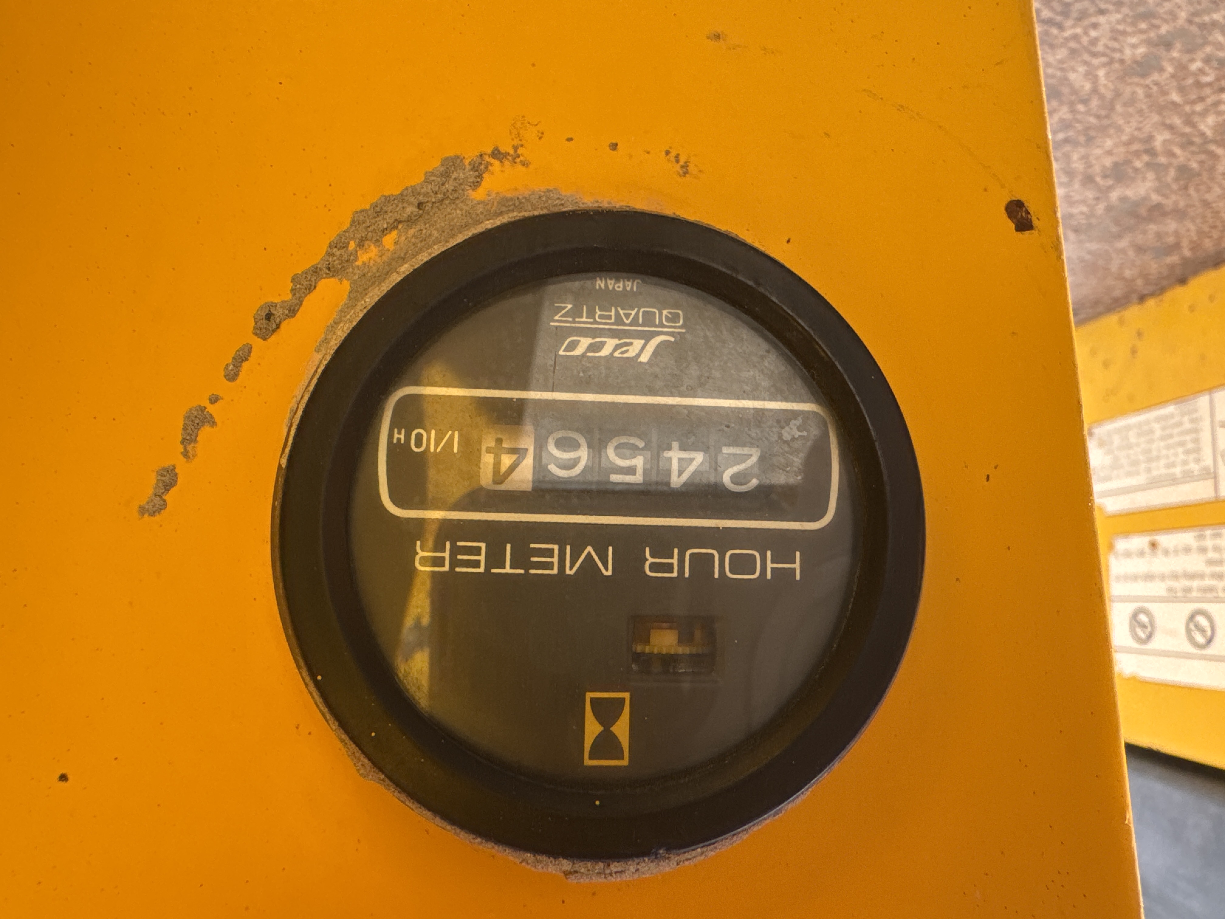 SRC-005-Sakai-CR270-Tandem-rollers-inspection-General-Hour-meter-2