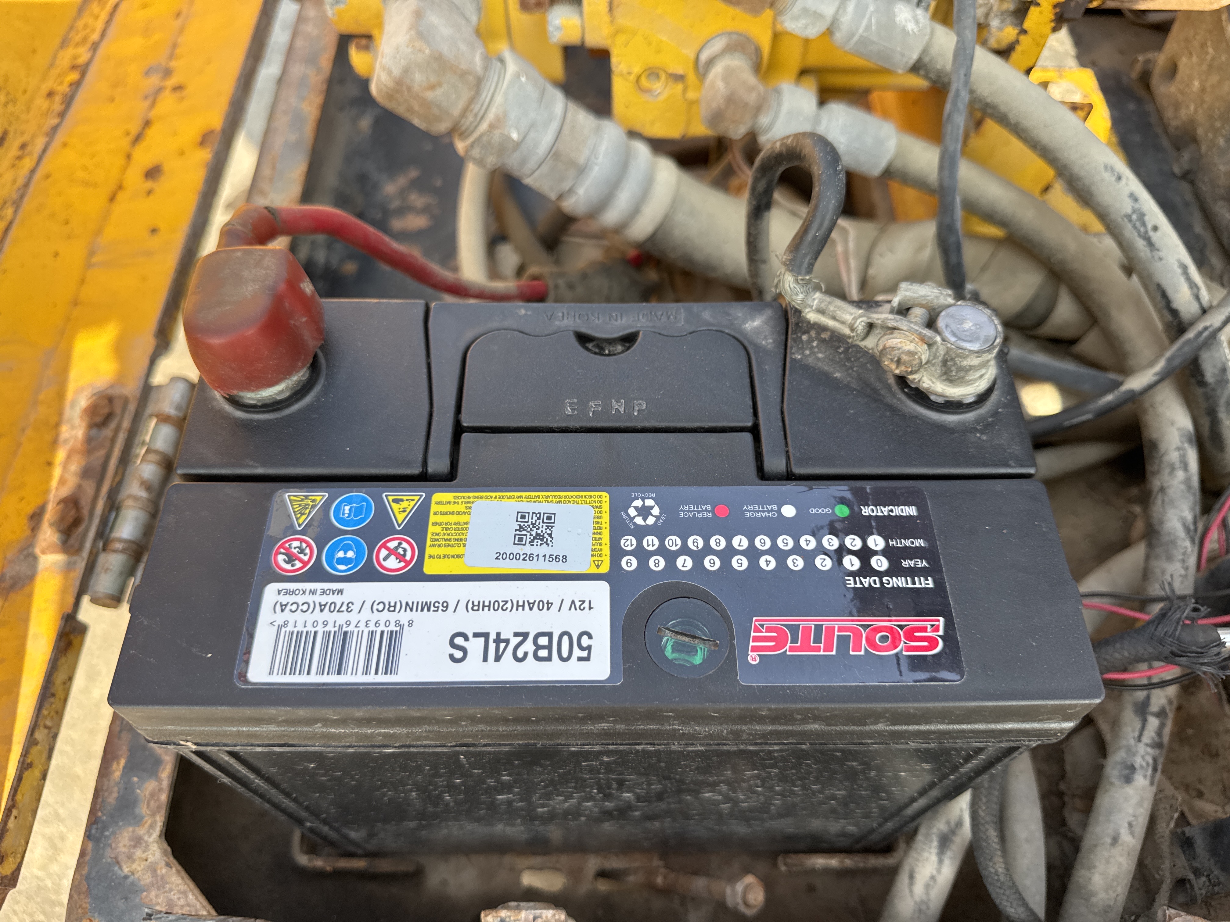 SRC-005-Sakai-CR270-Tandem-rollers-inspection-Electronics-Battery-2