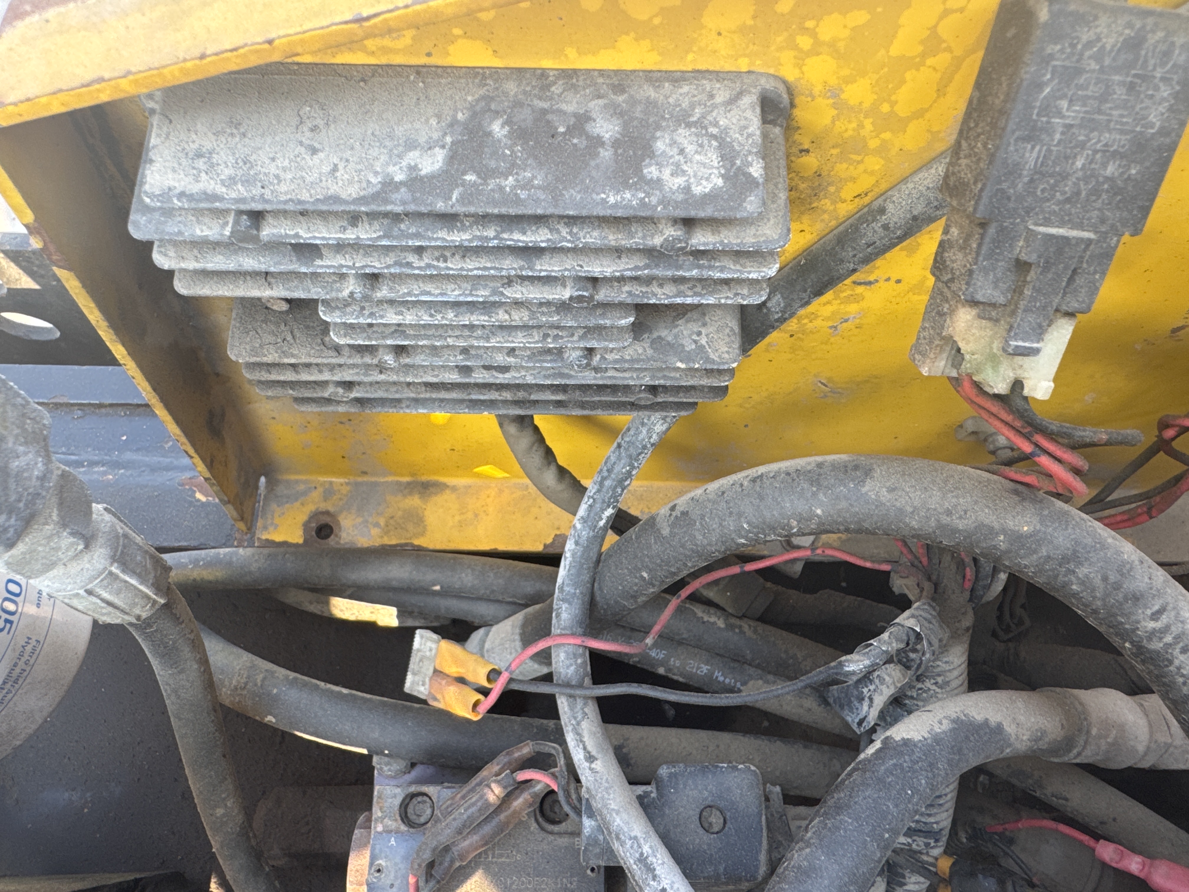 SRC-006-Sakai-CR270-Tandem-rollers-inspection-Electronics-Main-harness-2