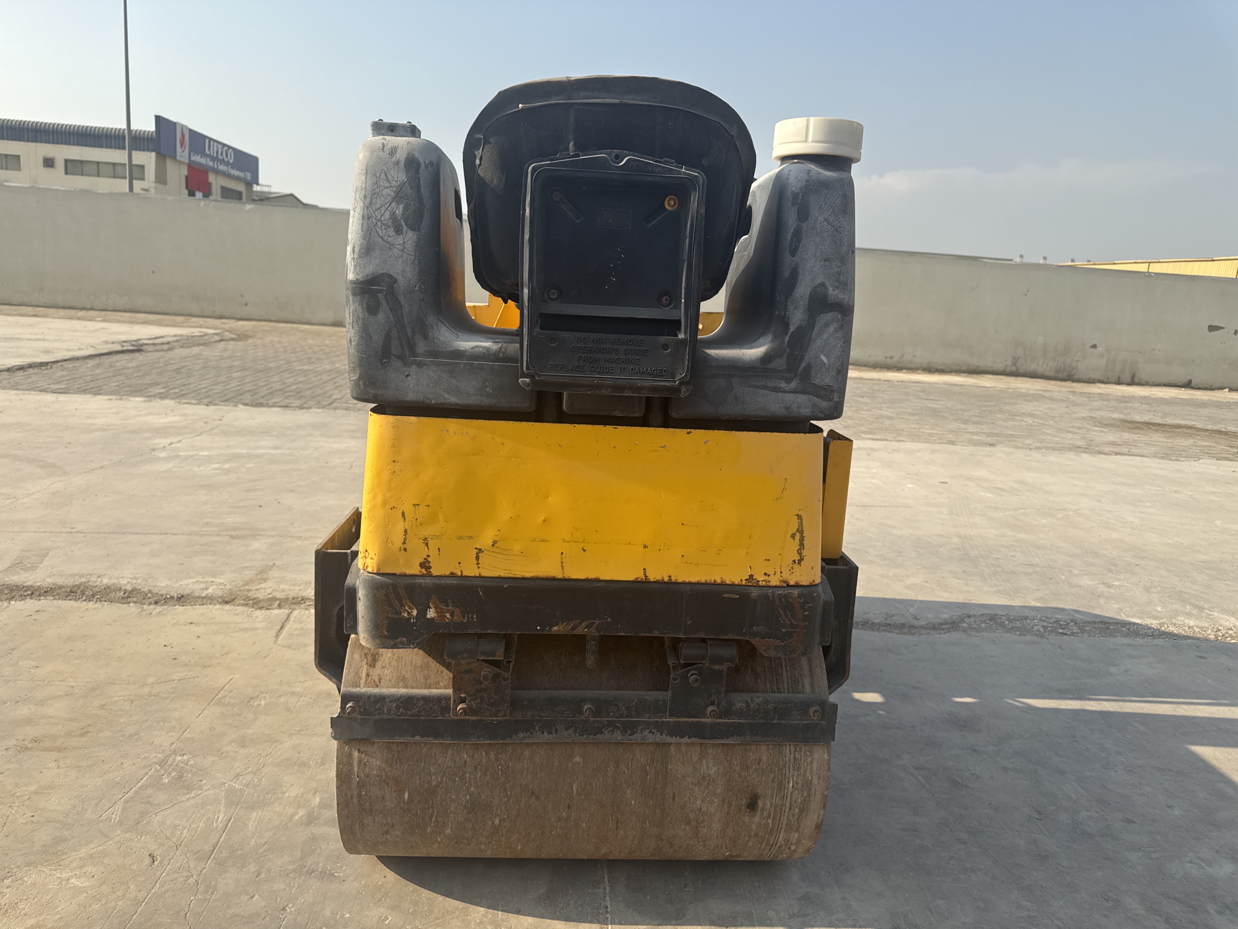 SRC-006-Sakai-CR270-Tandem-rollers-inspection-Structure-Paint-2