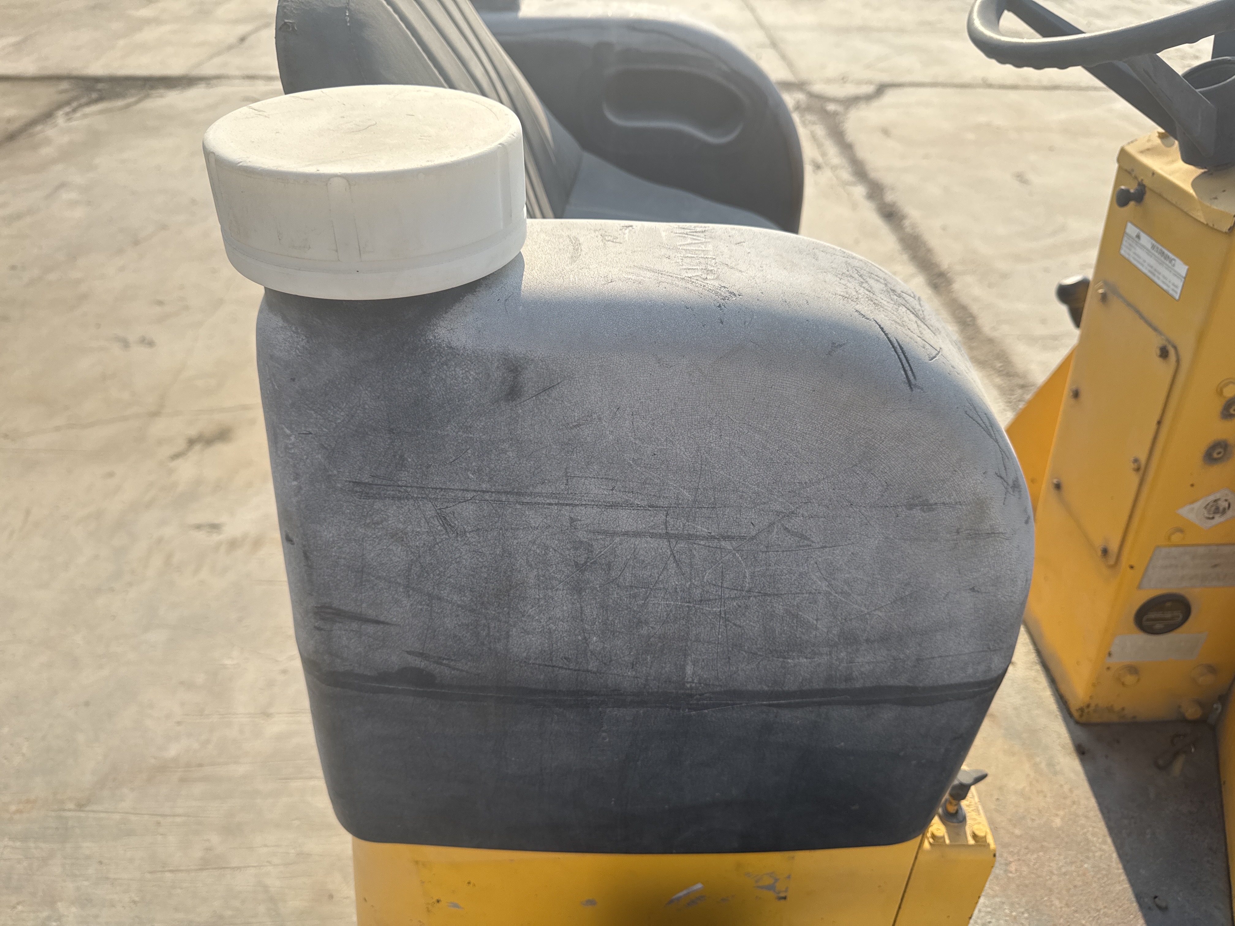 SRC-006-Sakai-CR270-Tandem-rollers-inspection-Structure-Water-tank-2