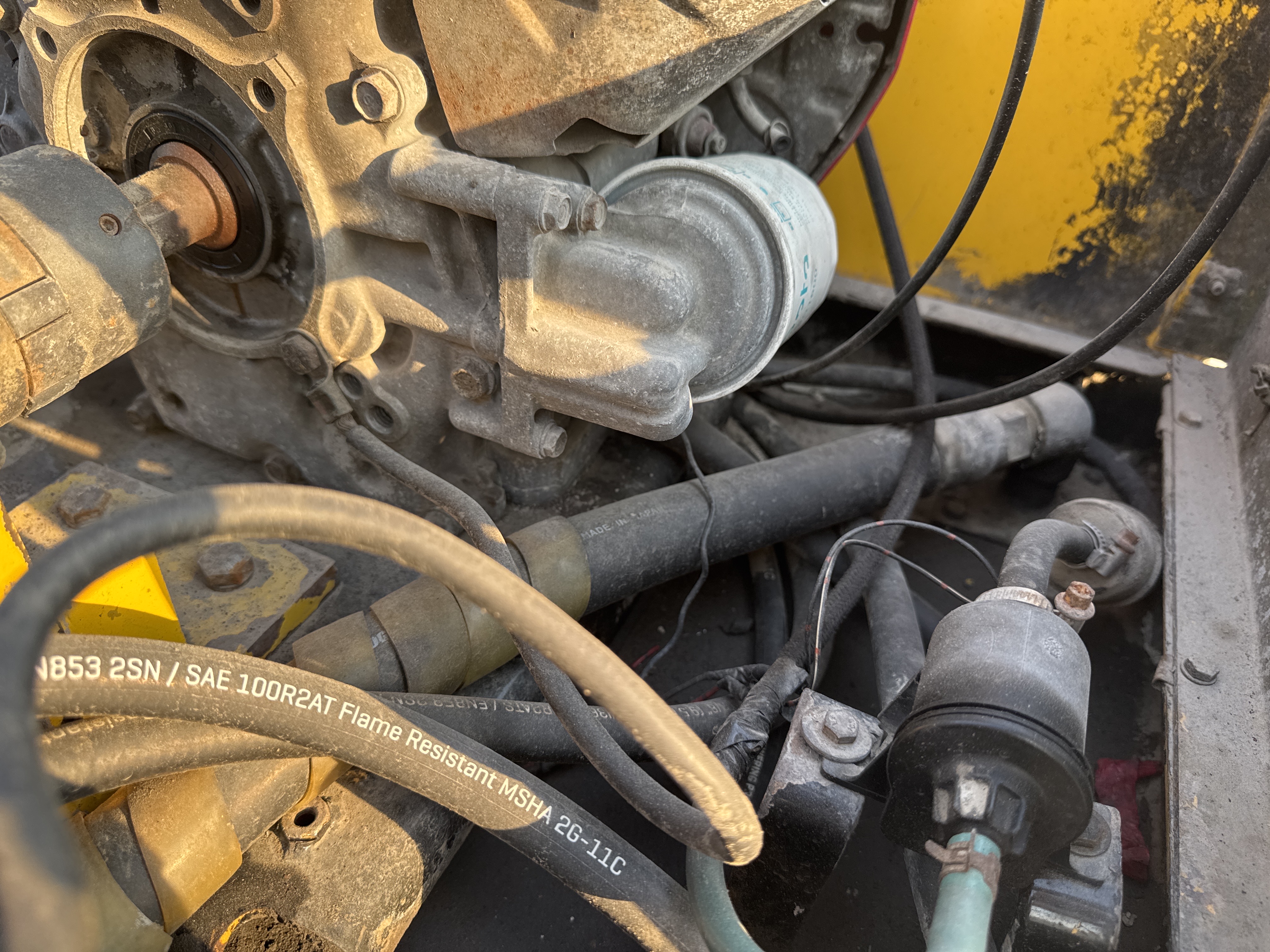 SRC-006-Sakai-CR270-Tandem-rollers-inspection-Engine-Hoses-2